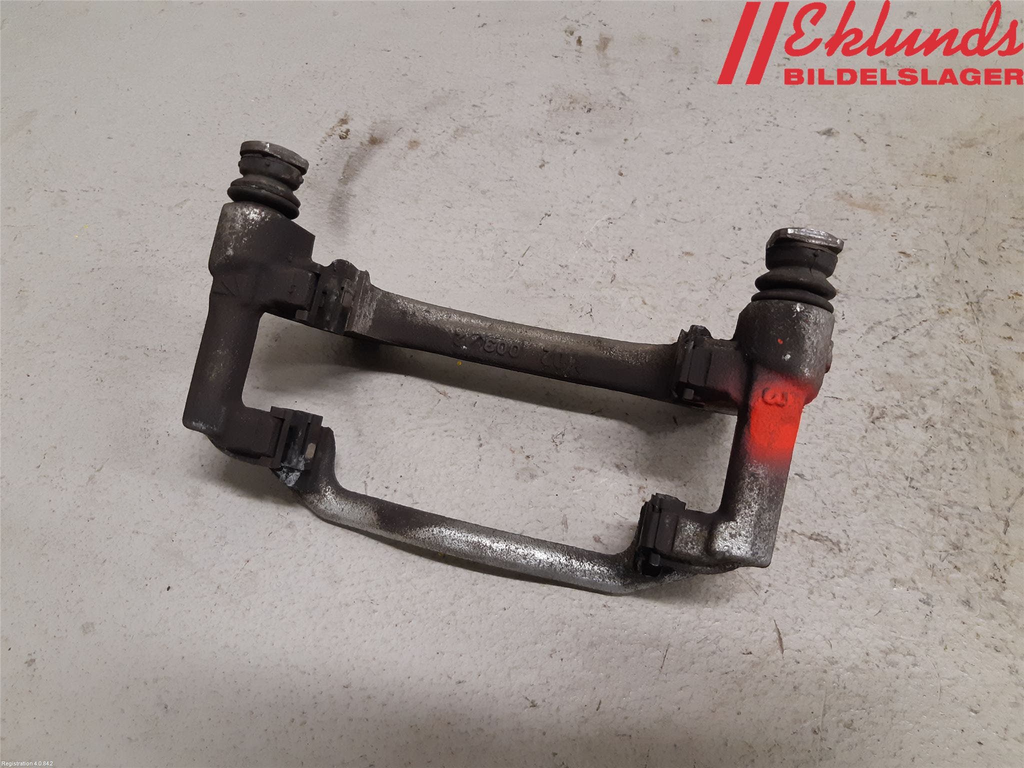 Toyota COROLLA 19- Bromsokshållare