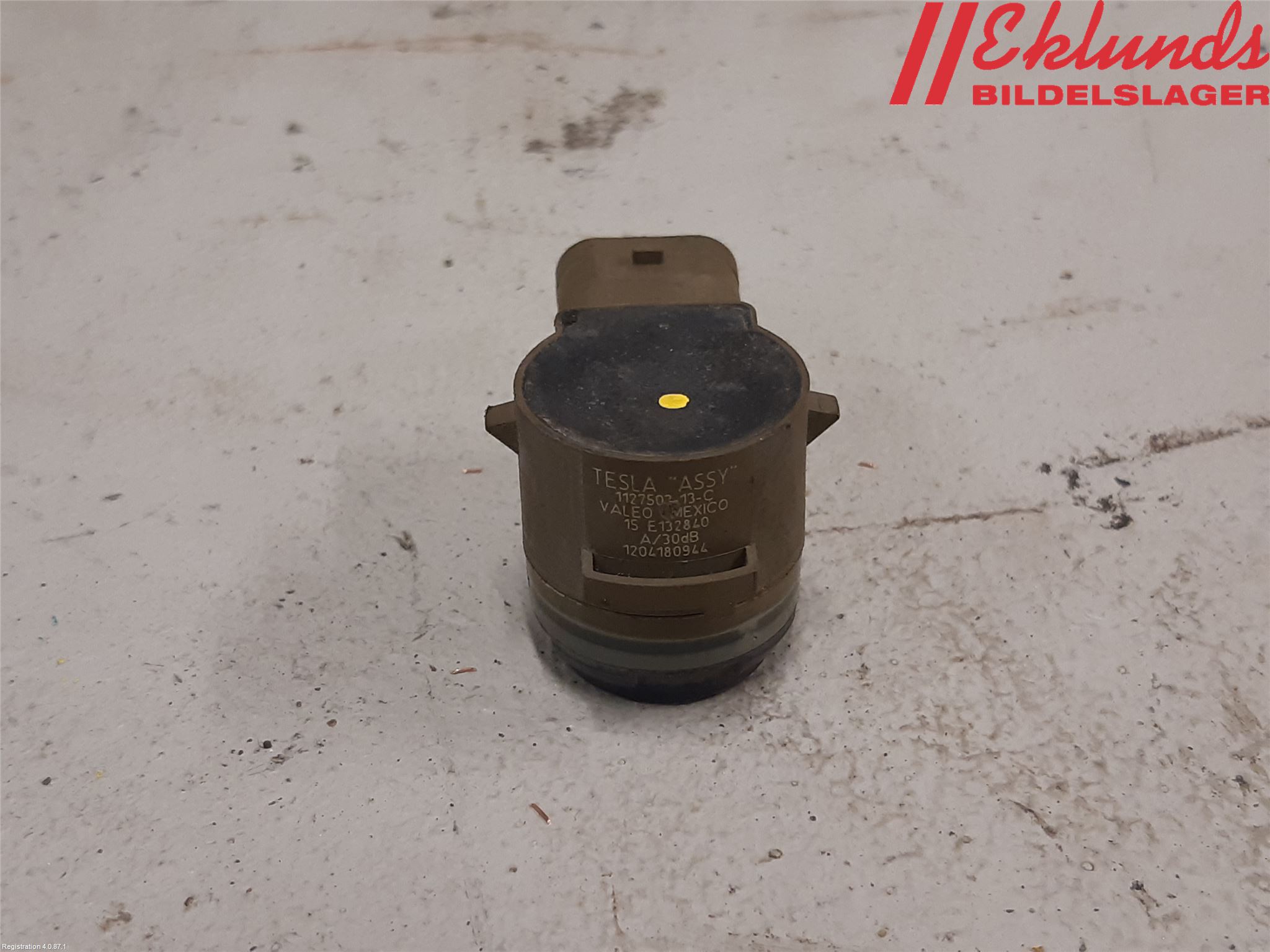 Tesla MODEL S 13- Parkeringshjälp Frontsensor