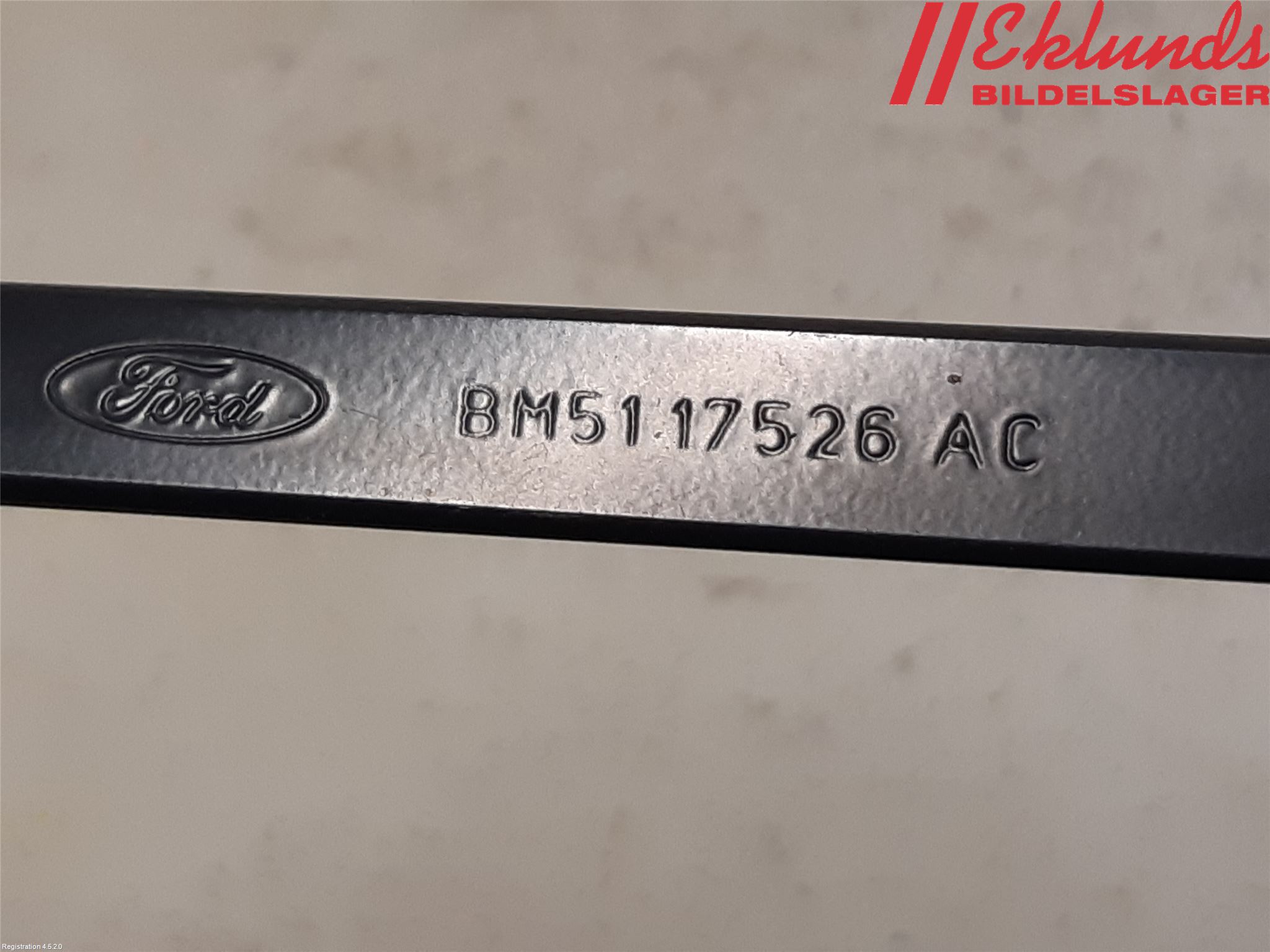Ford FOCUS 15-18 Torkararm Armar Vindruta