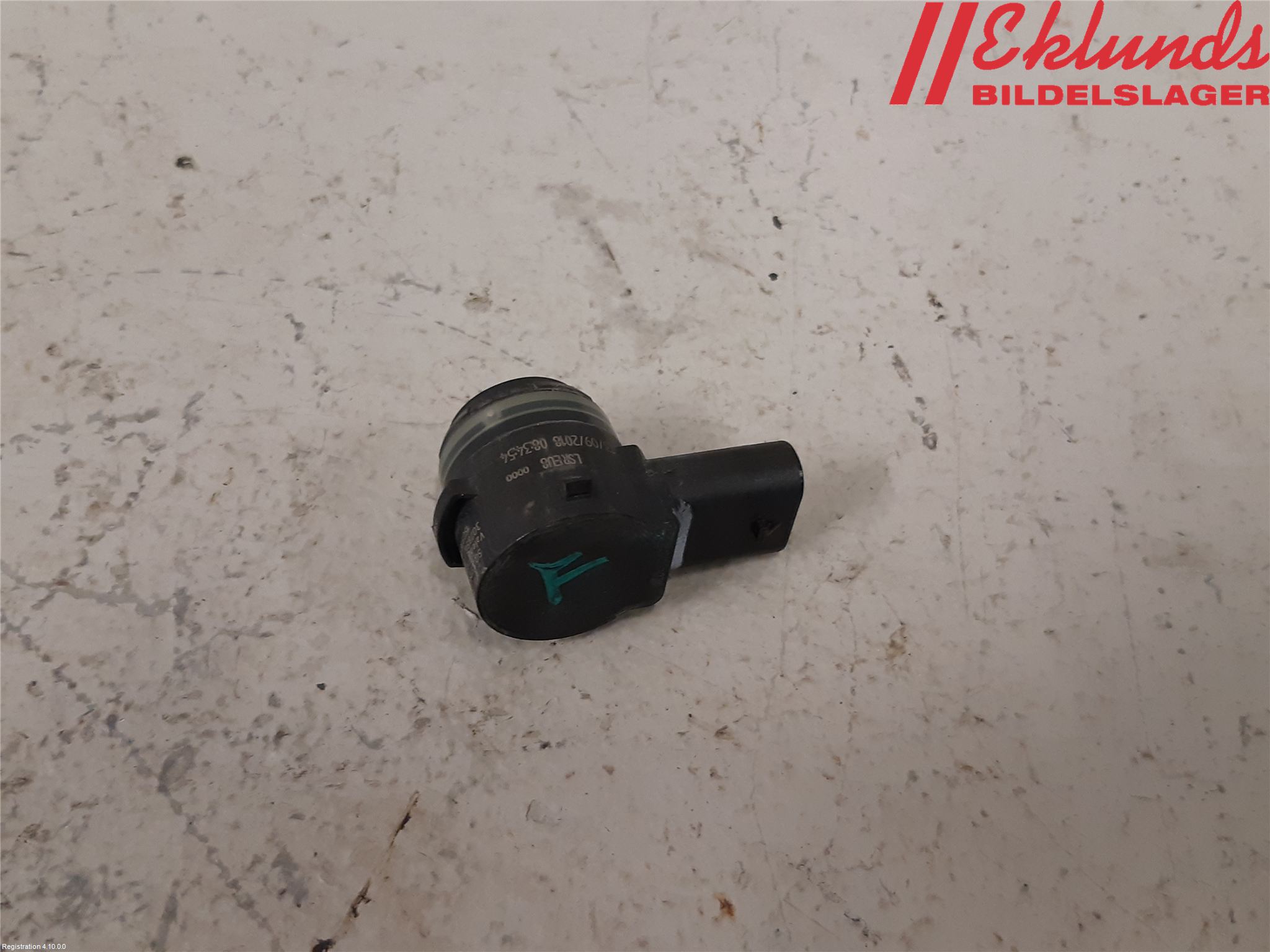 Volkswagen VW PASSAT 15-19 Parkeringshjälp Frontsensor