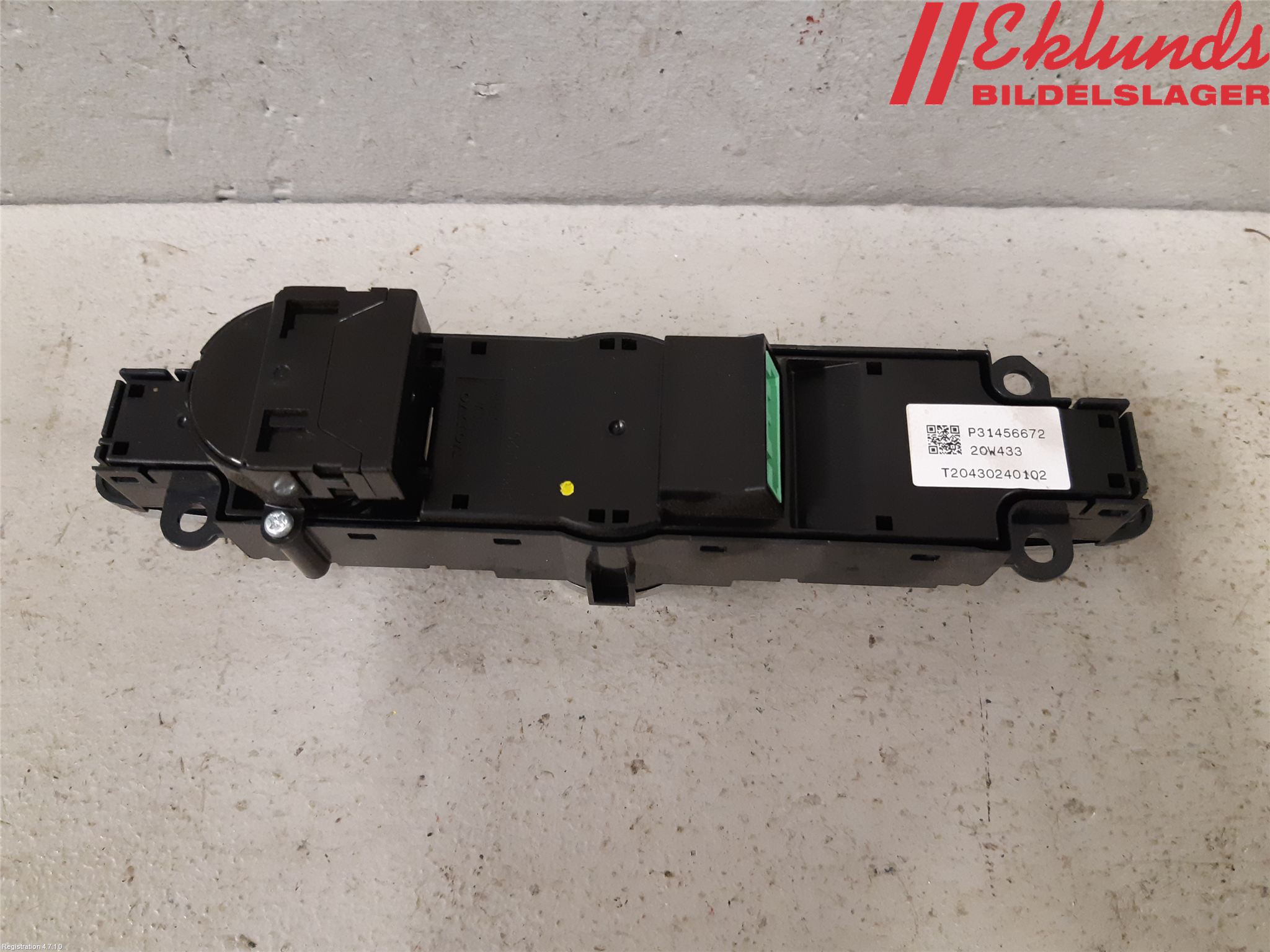 Volvo XC40/RECHARGE 18- Strömställare Multifunktion