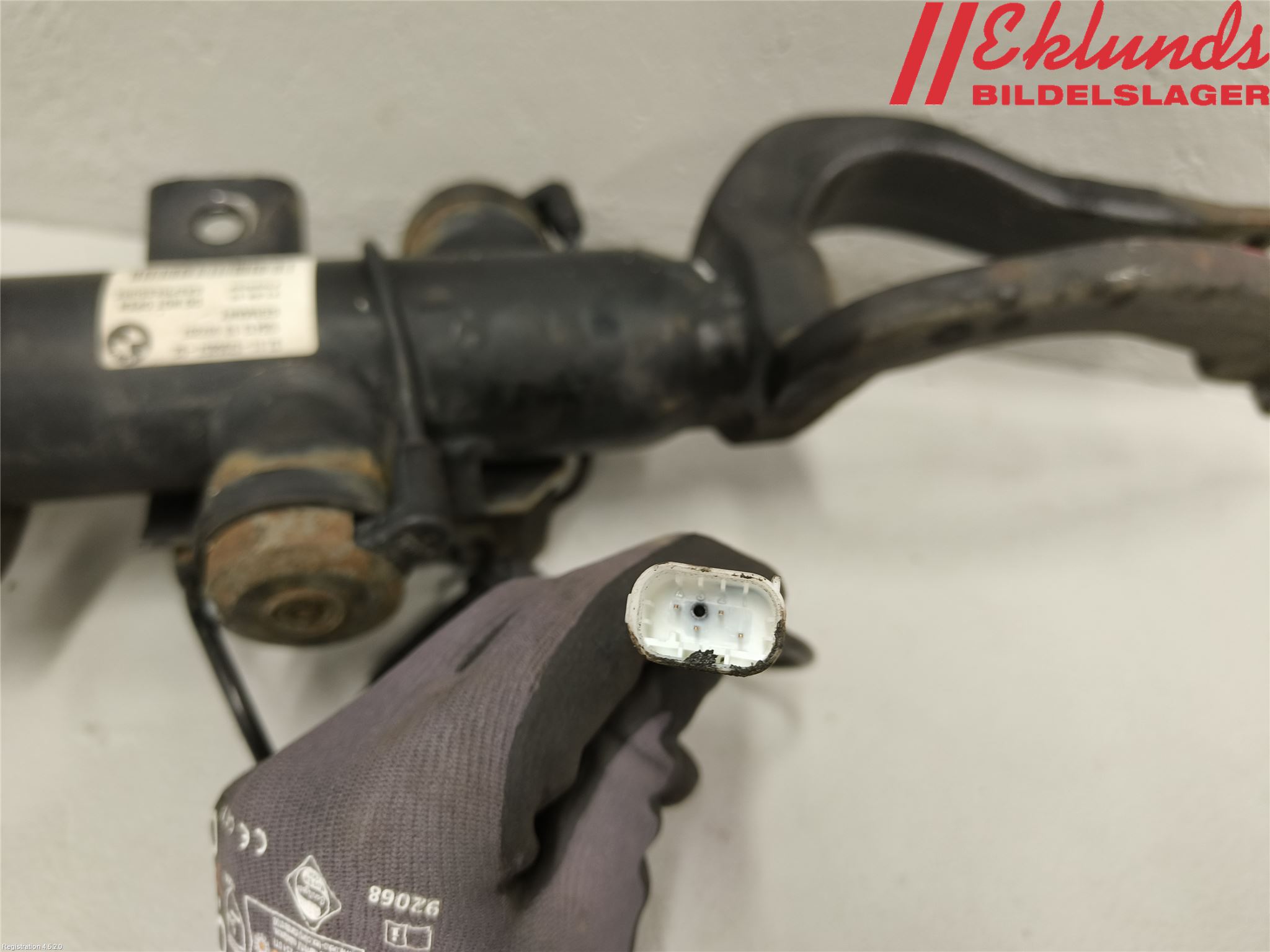 BMW 5 F10/F11/F18 09-17 Fjäderben Fram Vänster
