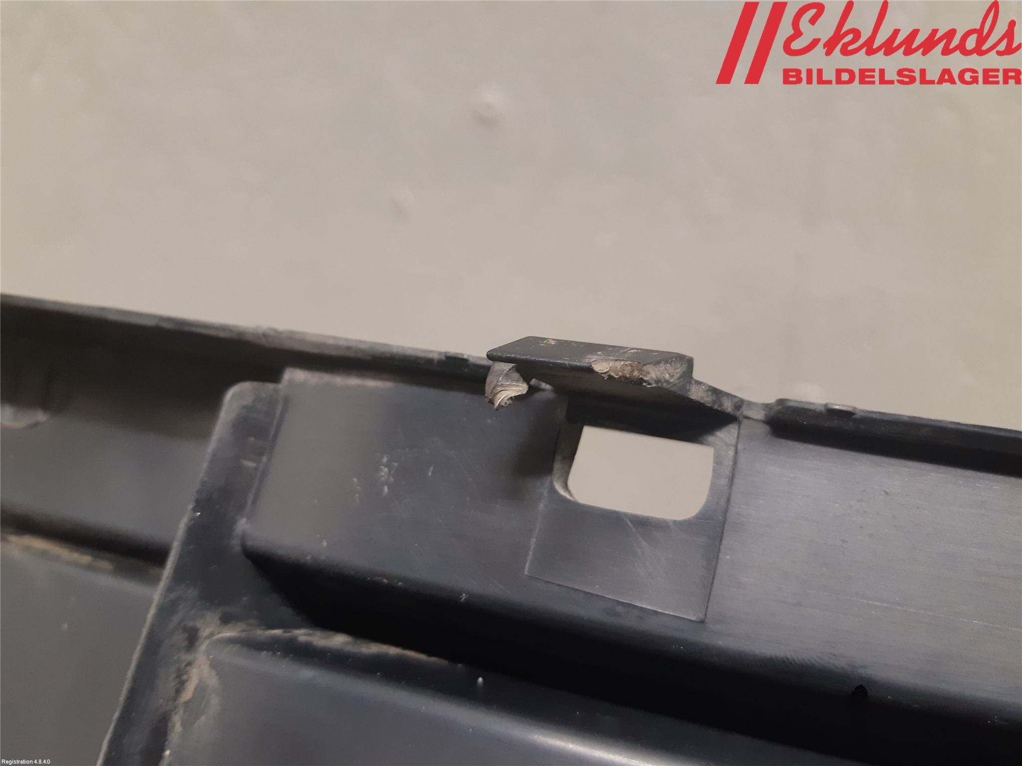 Audi A4/S4 08-11 Dimljussarg Fram