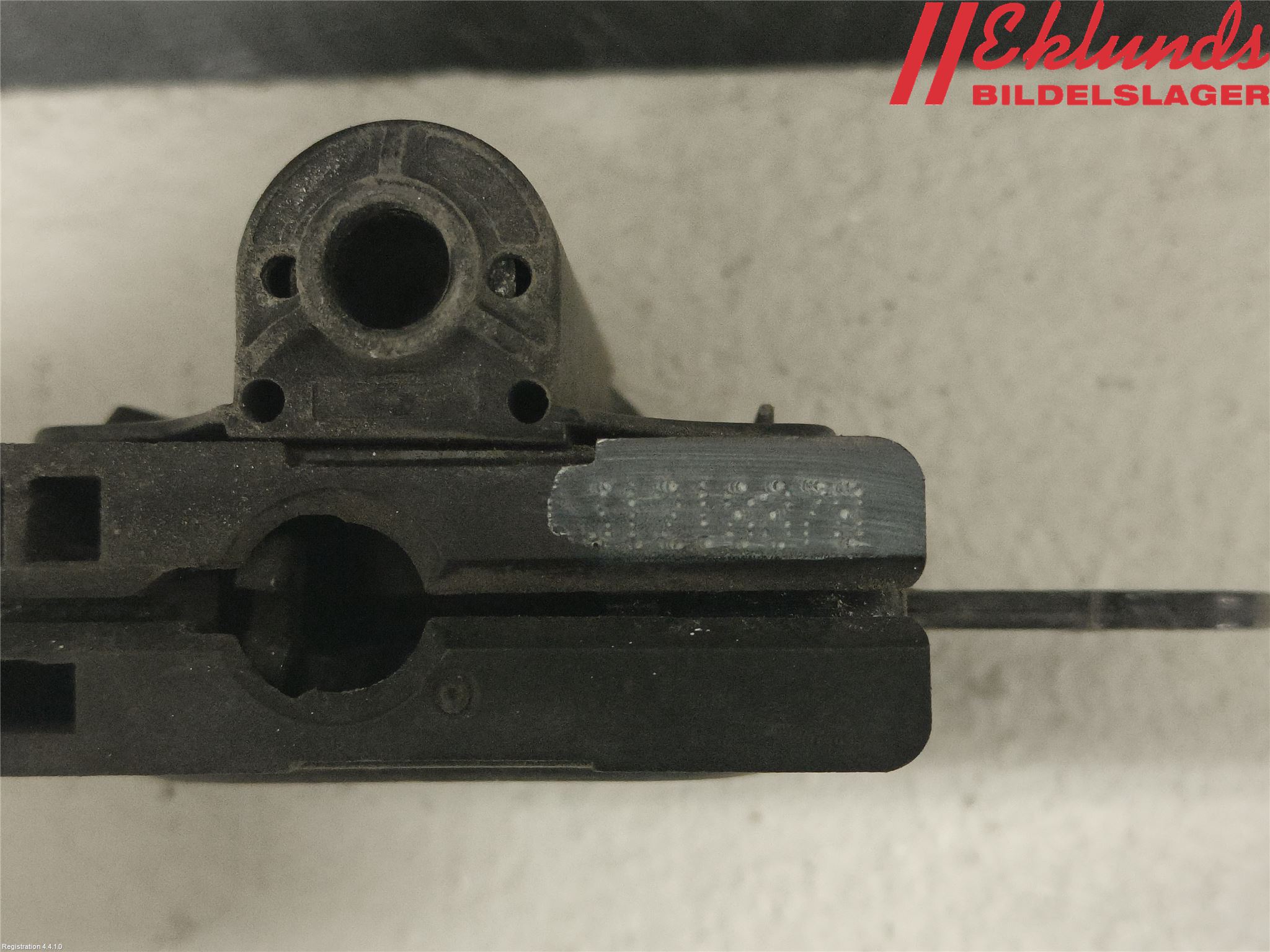 Volvo V40 12-19 Huvlås