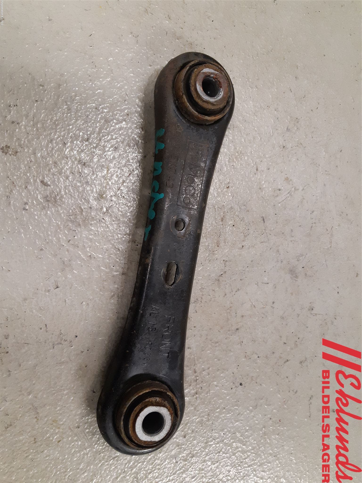 Volvo V60 11-13 Bärarm Bak Höger