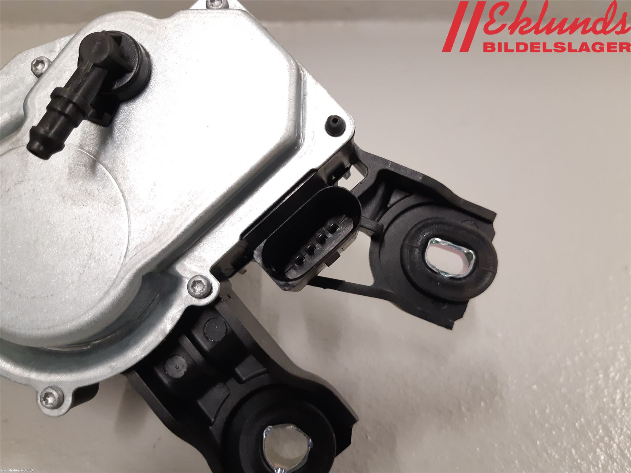 Volkswagen VW PASSAT 11-14 Torkarmotor Baklucka