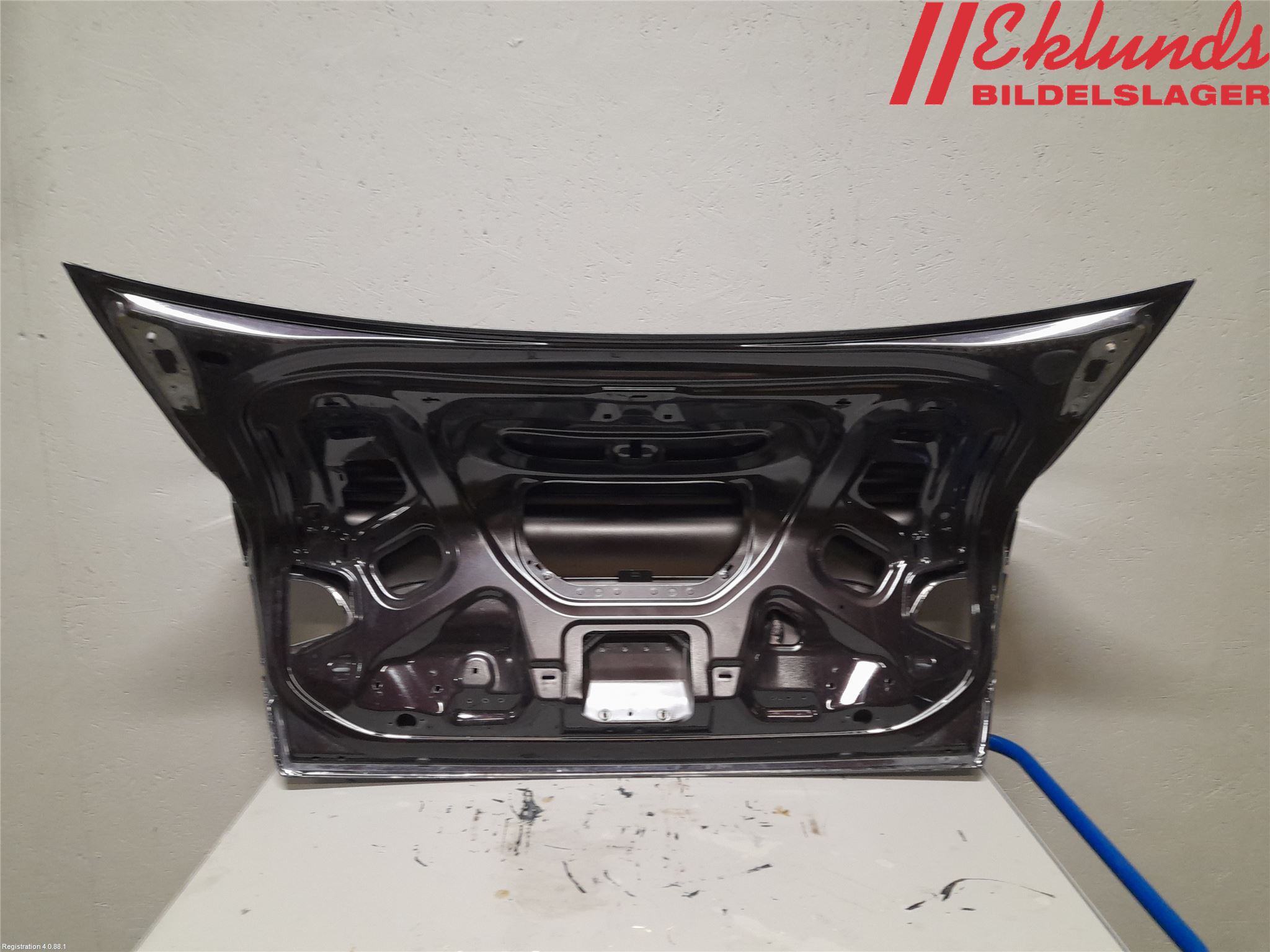 Audi A6/S6     05-11 Baklucka (Ej Med Ruta)