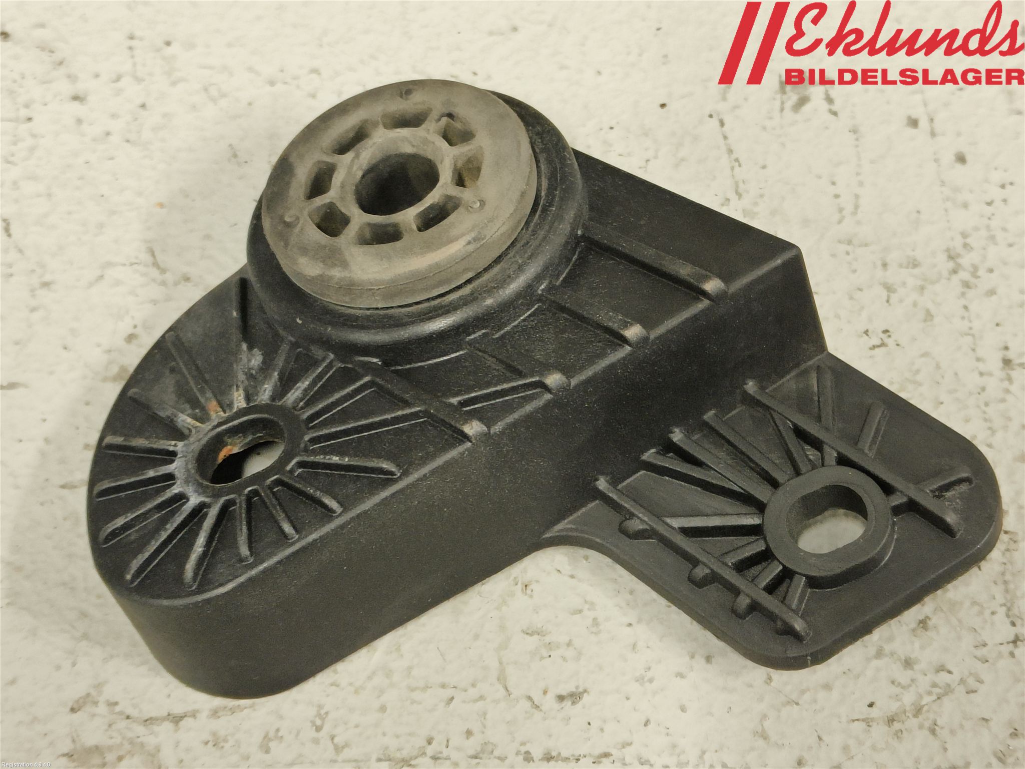 Opel INSIGNIA 17- Kylarfäste-Ram-Balk