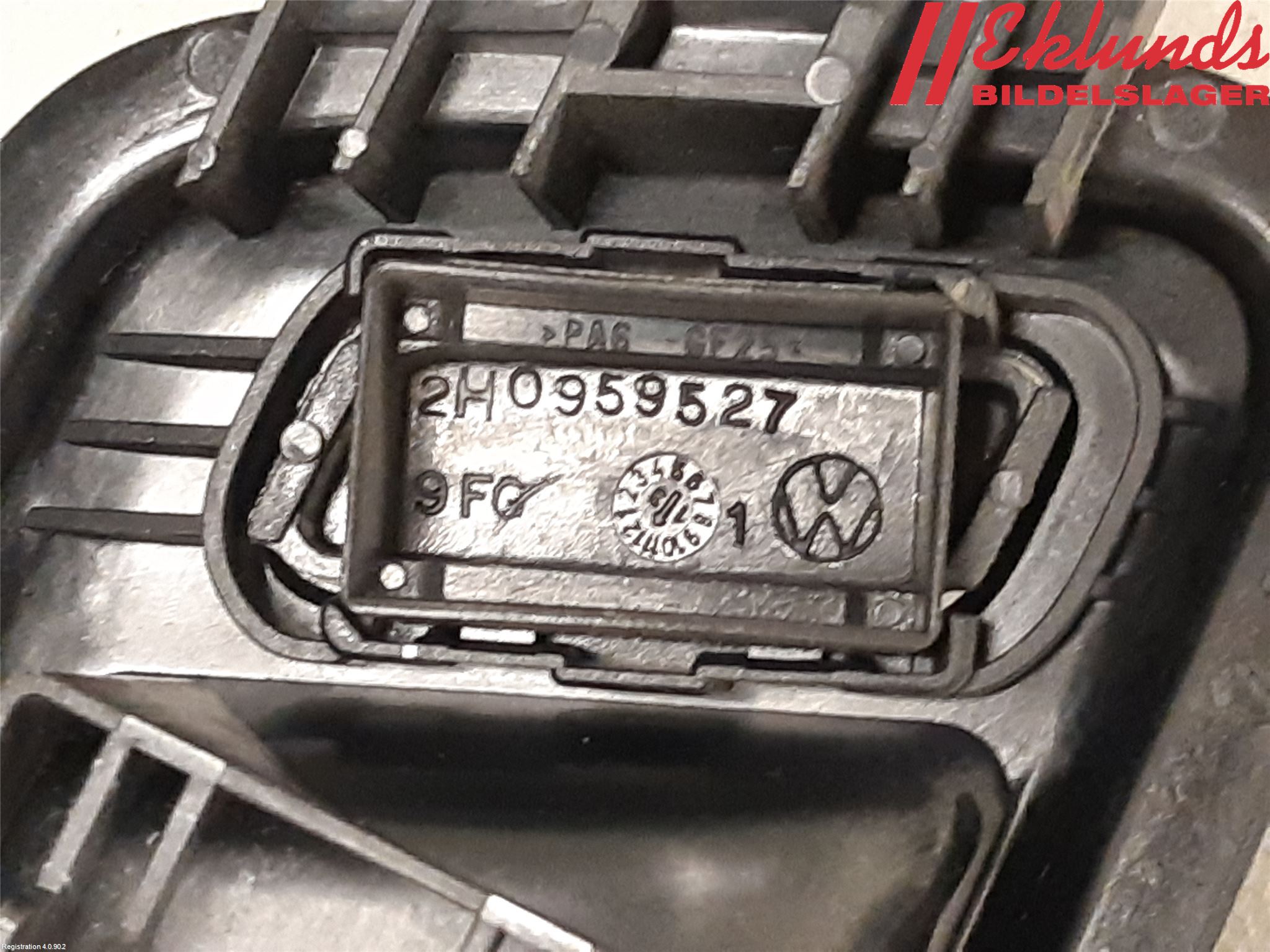 Volkswagen VW AMAROK 2H 10-22 Dörrhandtag Inre Vä