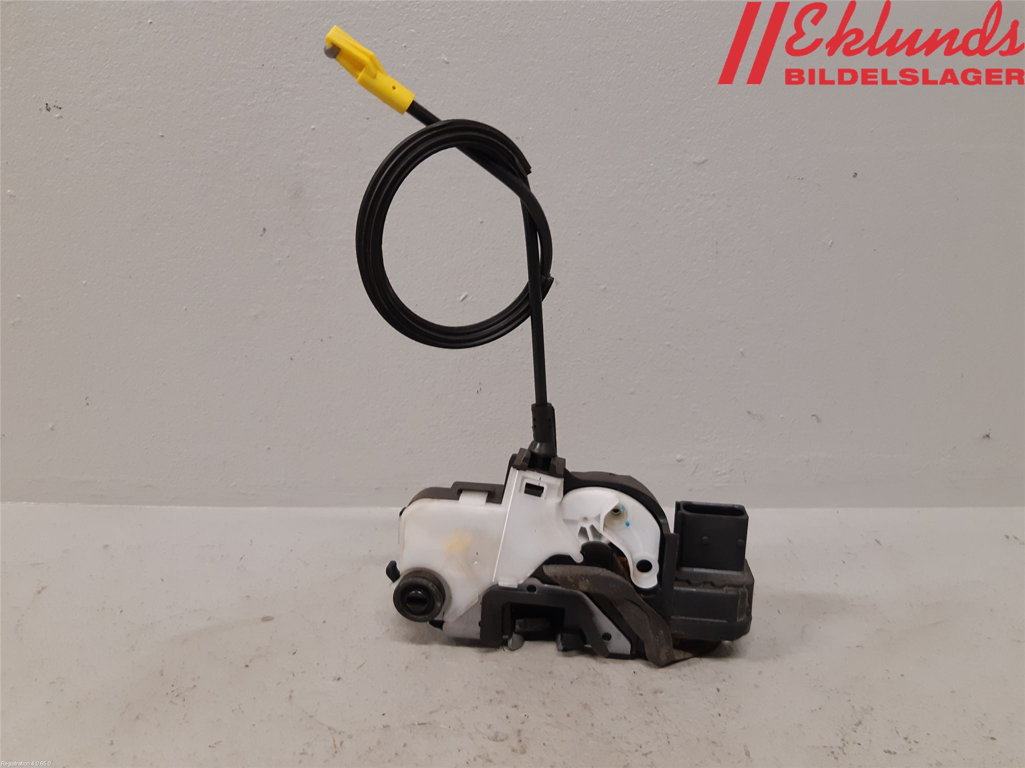 Opel ASTRA J 10-15 Låskista-Dörrlås