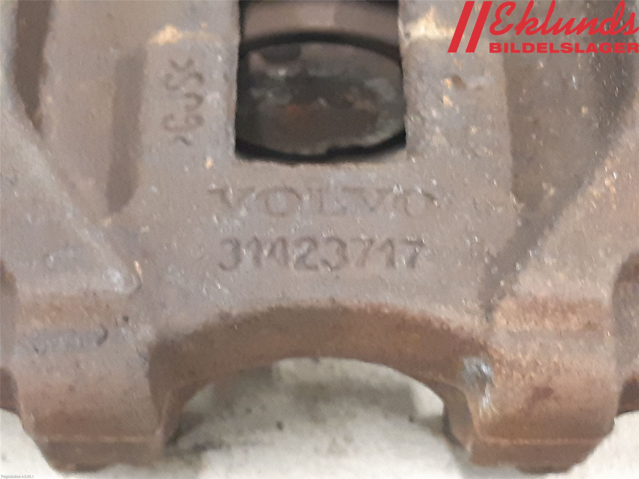 Volvo V90 17->> Bromsok Bak Vänster