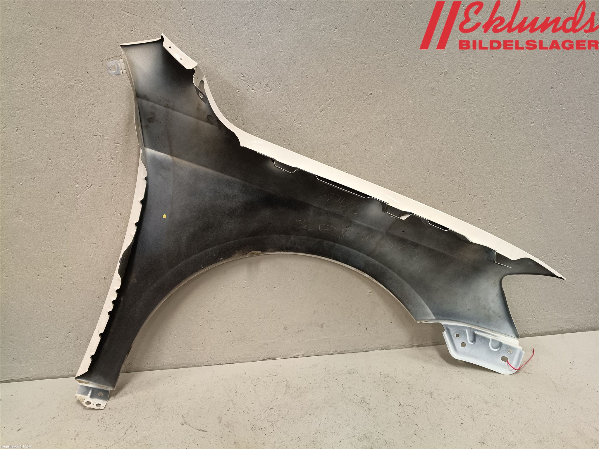 Volkswagen VW PASSAT 11-14 Skärm Fram Vänster