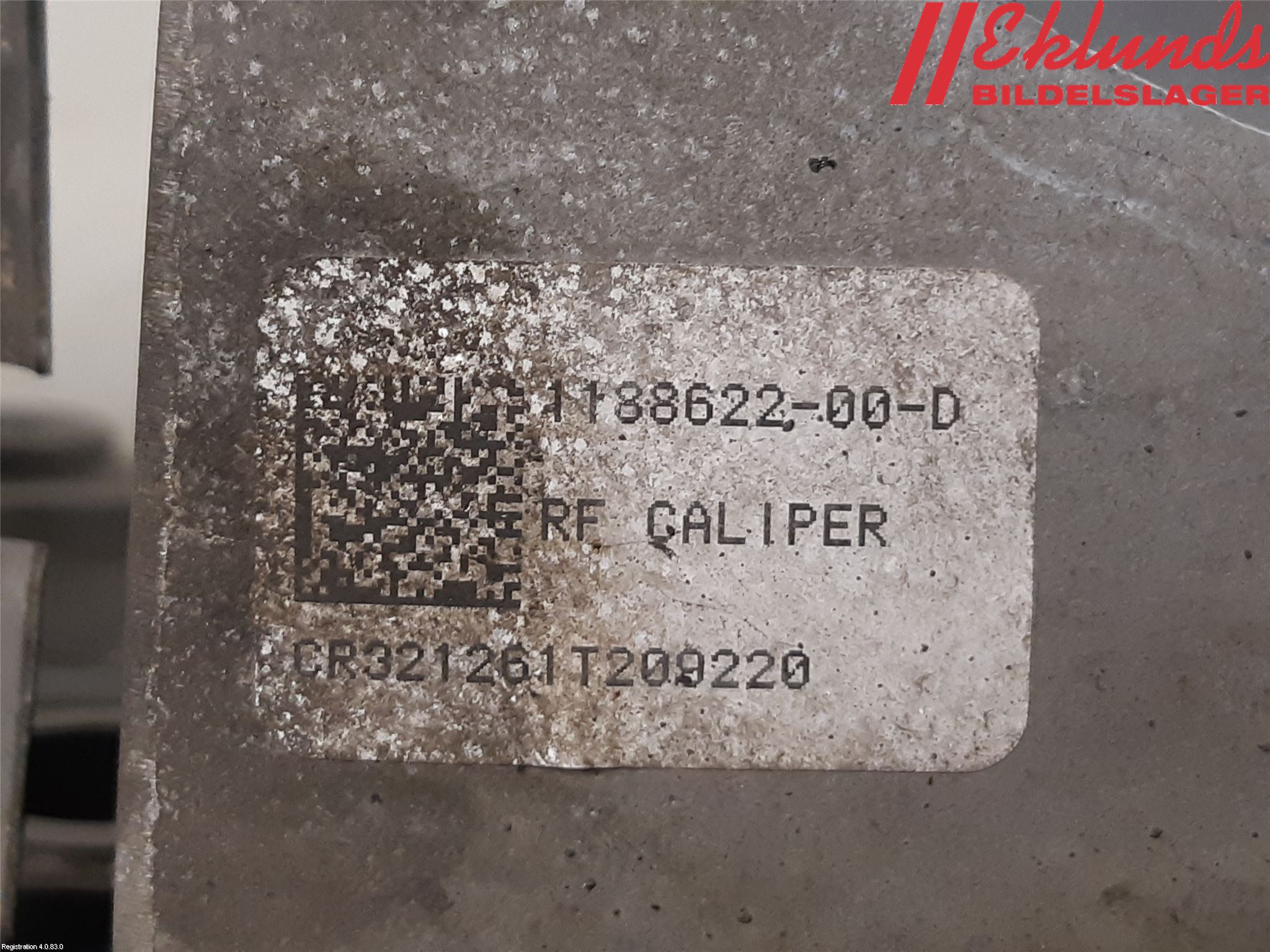 Tesla MODEL Y 21- Bromsok Fram Höger