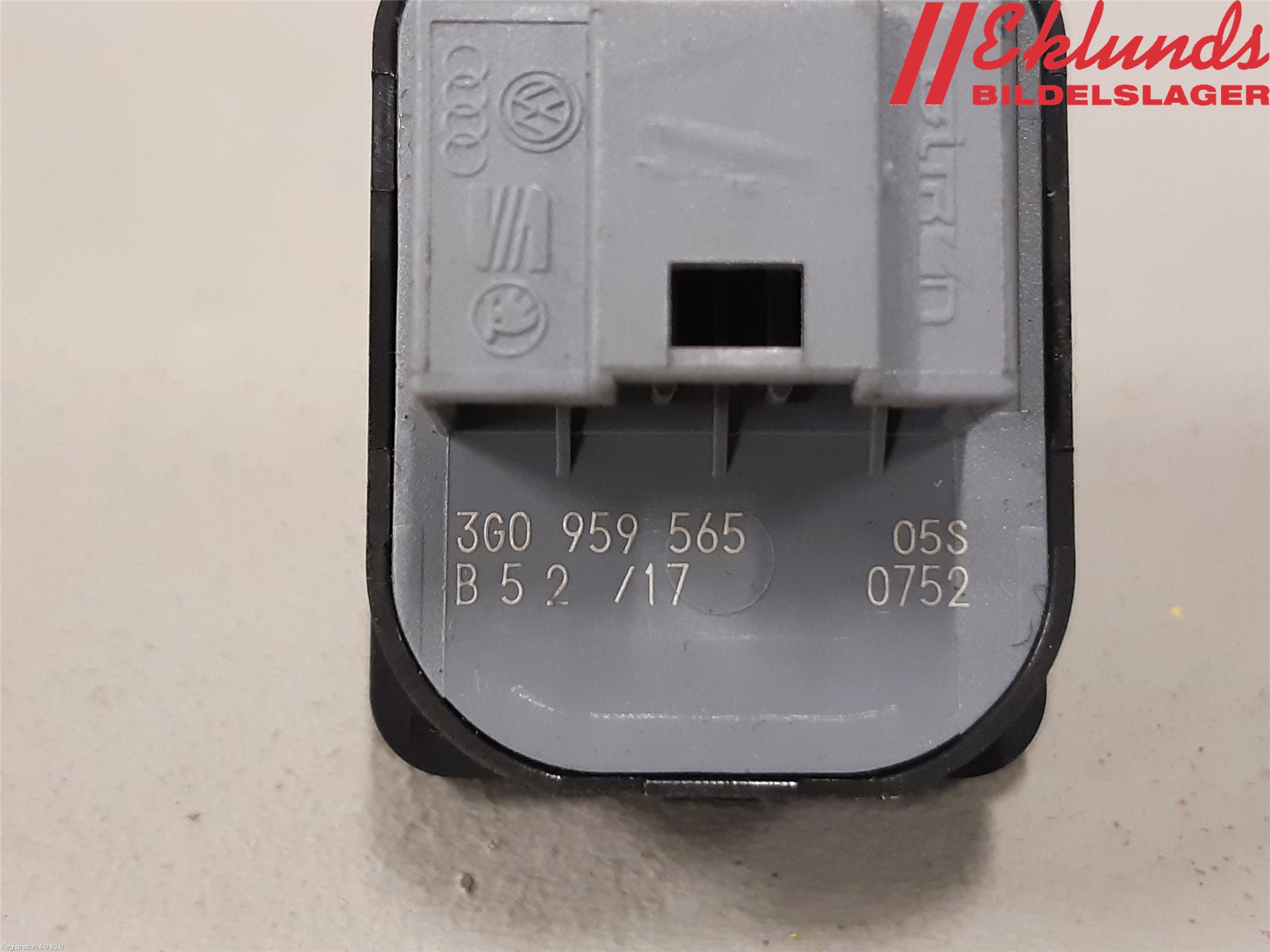Volkswagen VW PASSAT 15-19 Strömställare Spegel