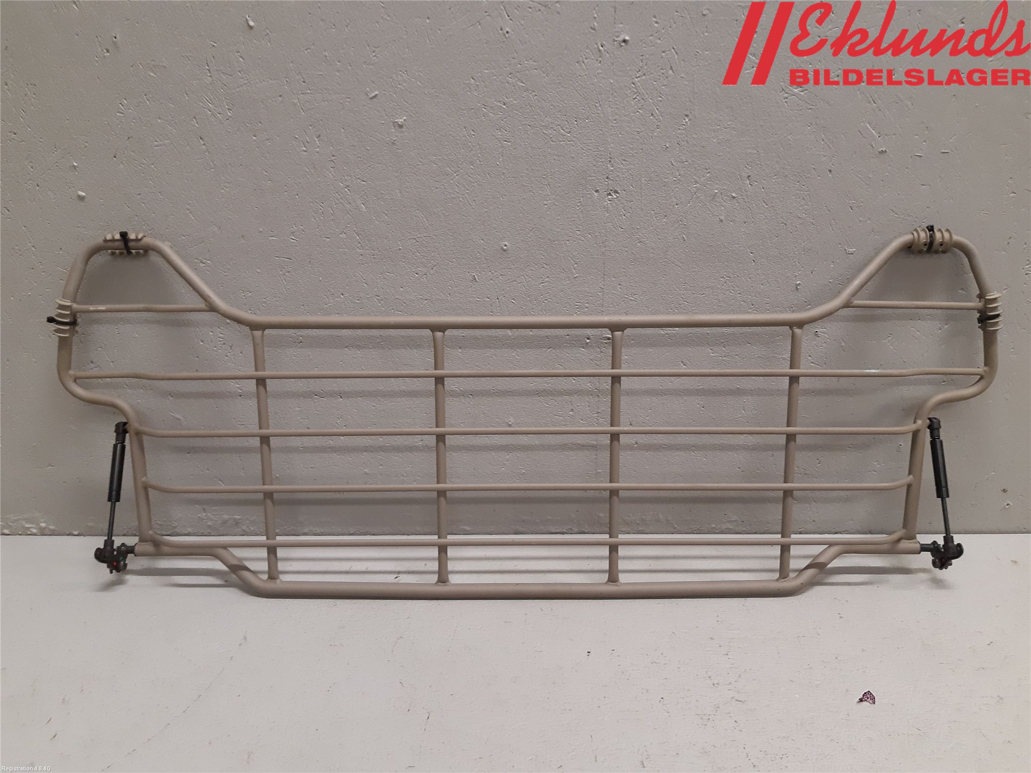 Volvo XC70 05-07 Lastförskjutningsskydd-Galler