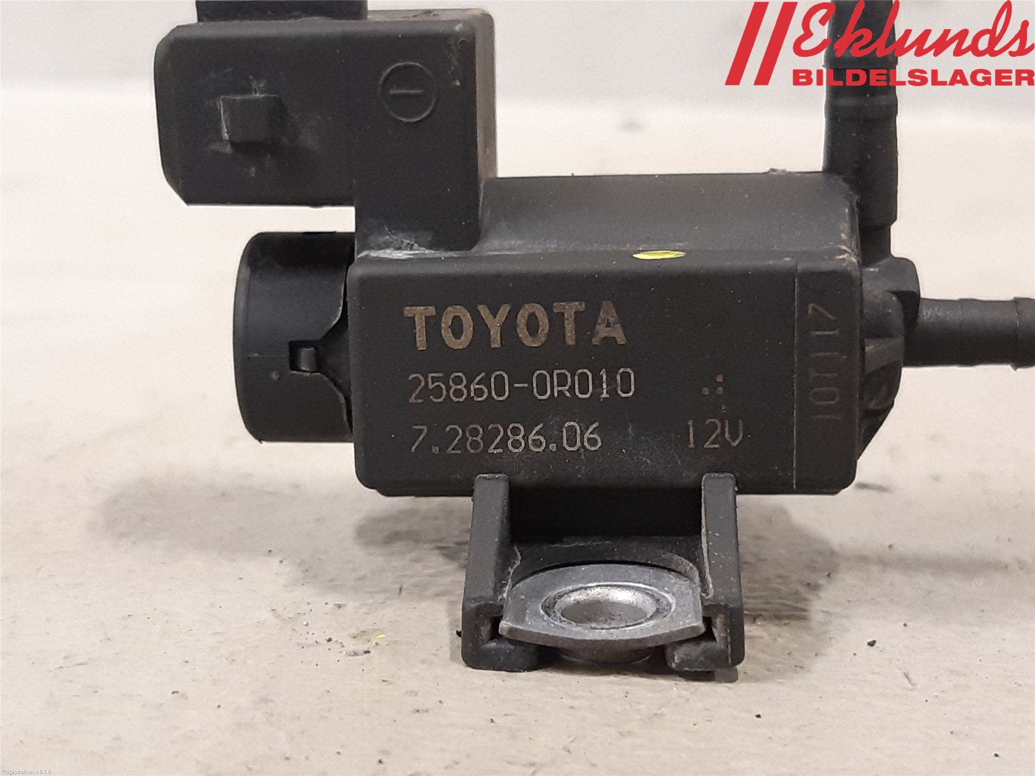 Toyota AVENSIS 09-15 Vakuumventil