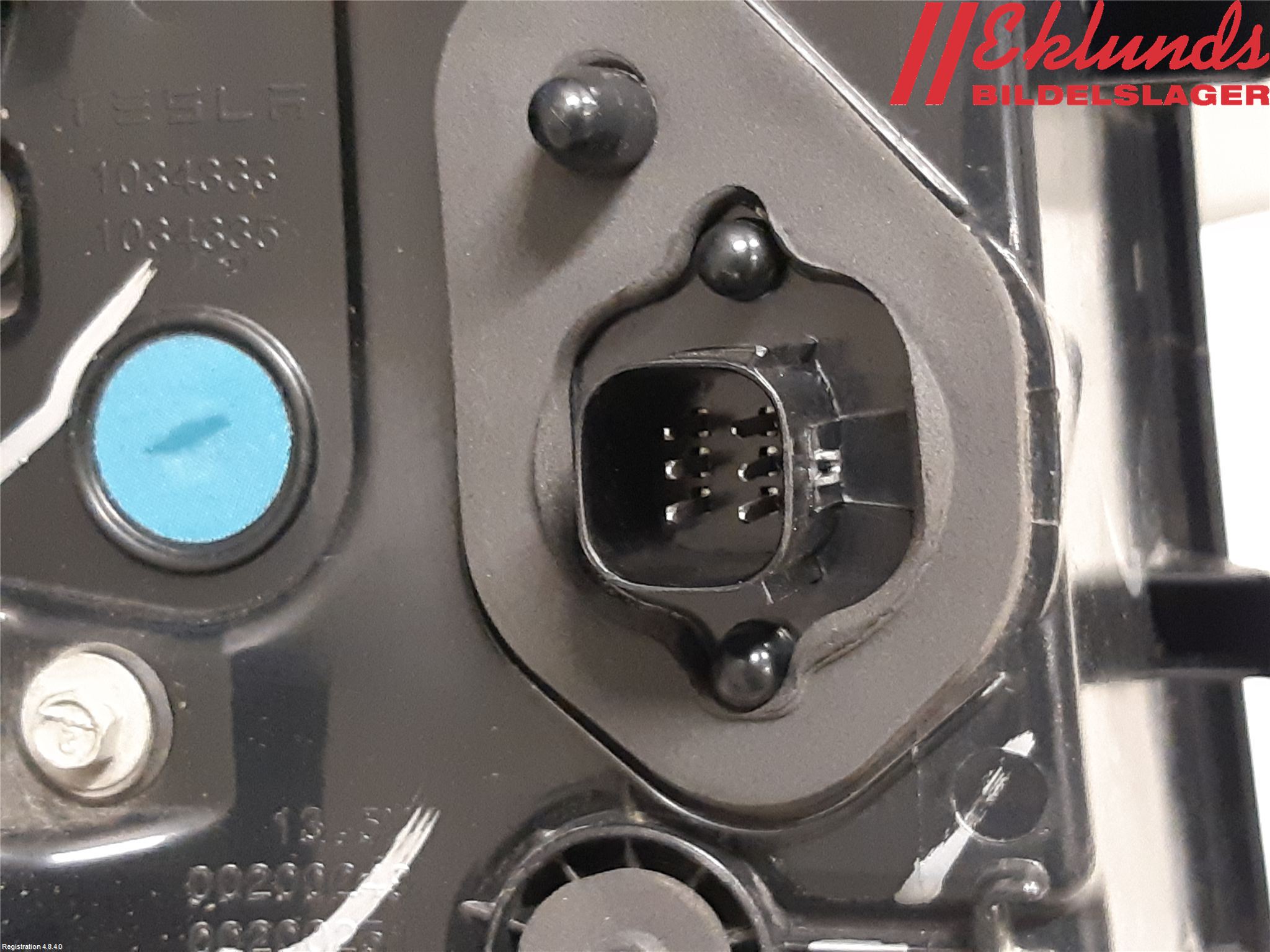 Tesla MODEL X 16- Bakljus Höger