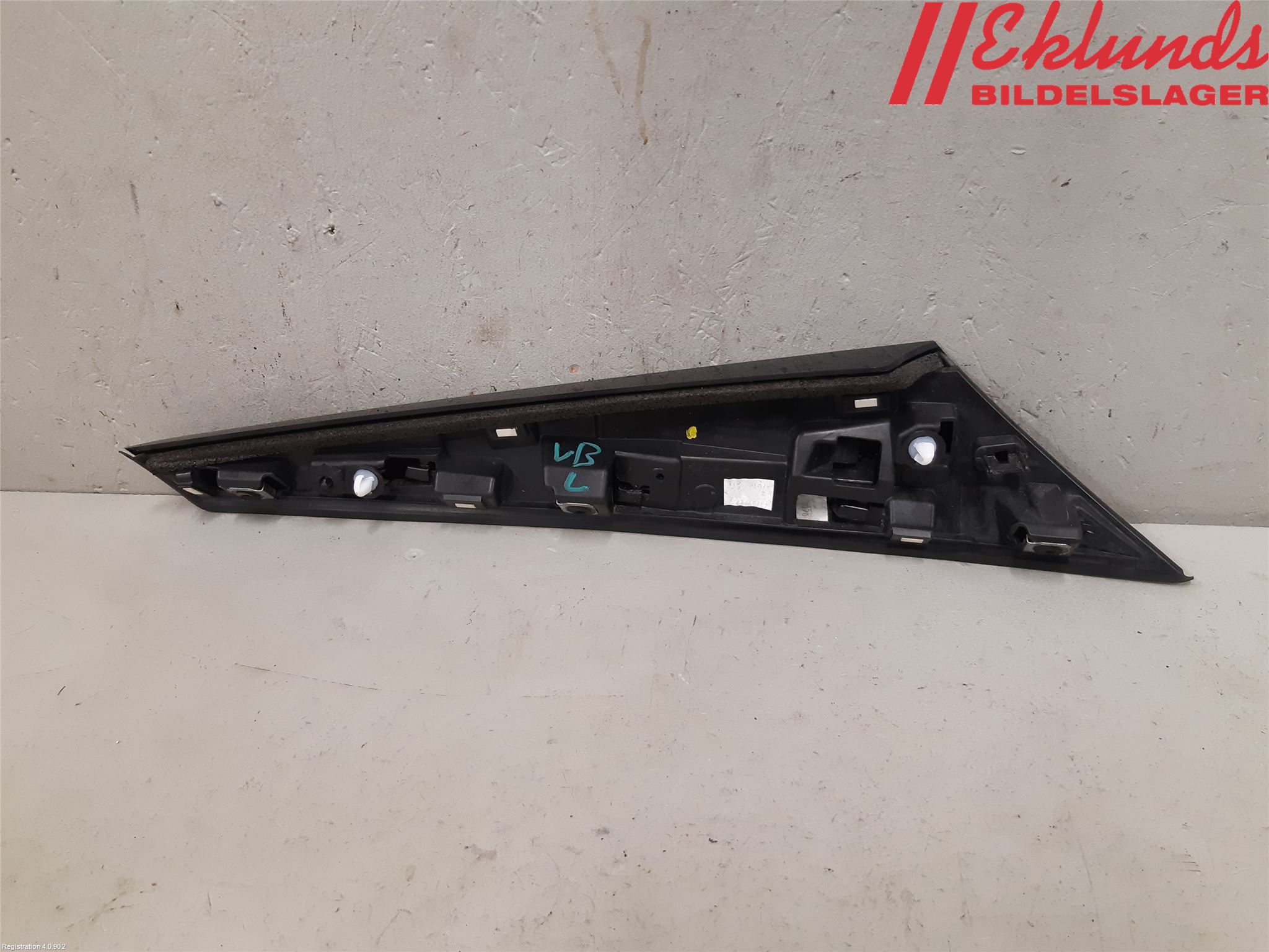 Peugeot 2008/E-2008 20- Spoiler Baklucka