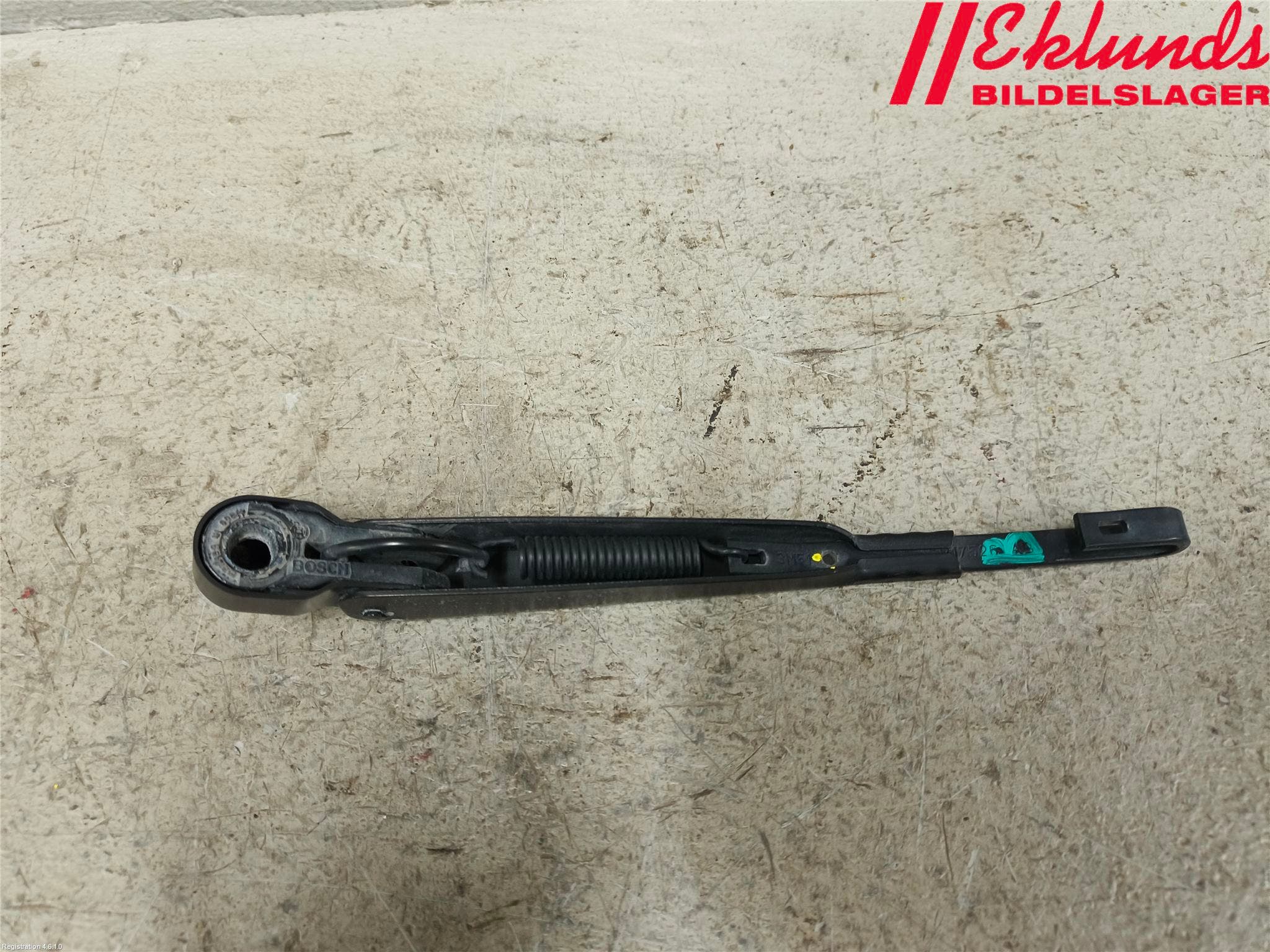 Ford FOCUS 08-11 Torkararm-Bakruta