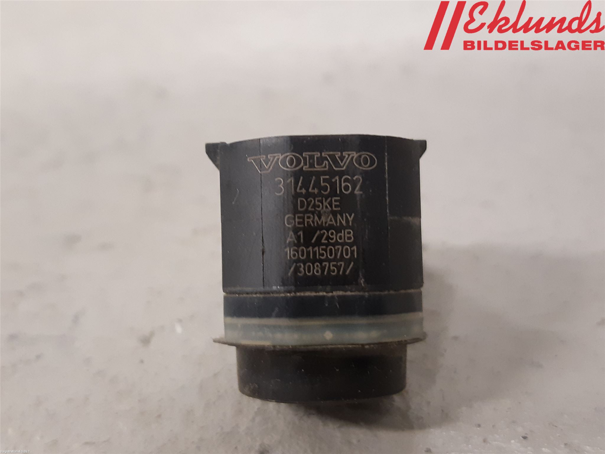 Volvo V40 CROSS COUNTRY 13-19 Parkeringshjälp Backsensor