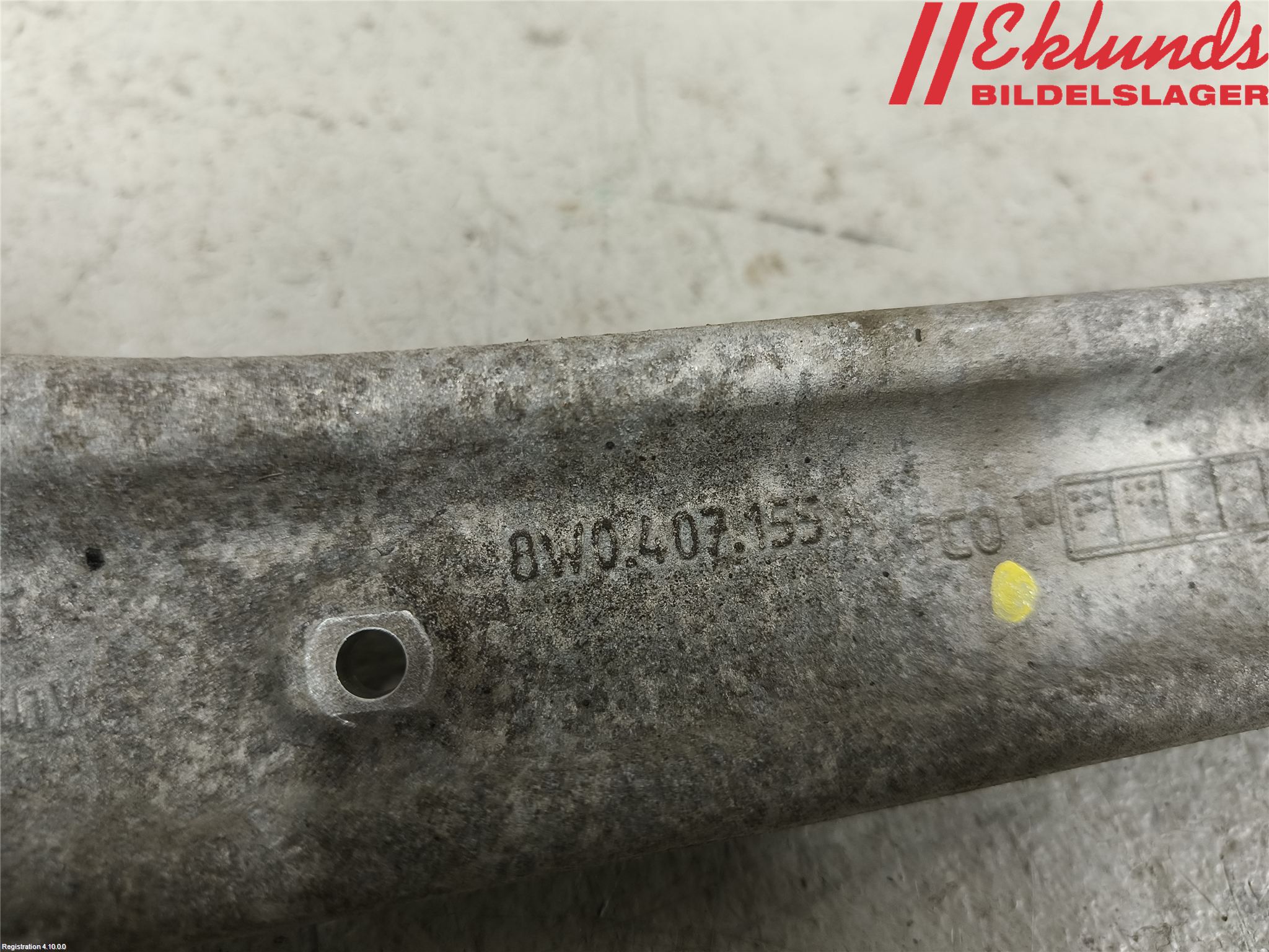 Audi A4/S4 B9 20- Bärarm Fram Undre Vä