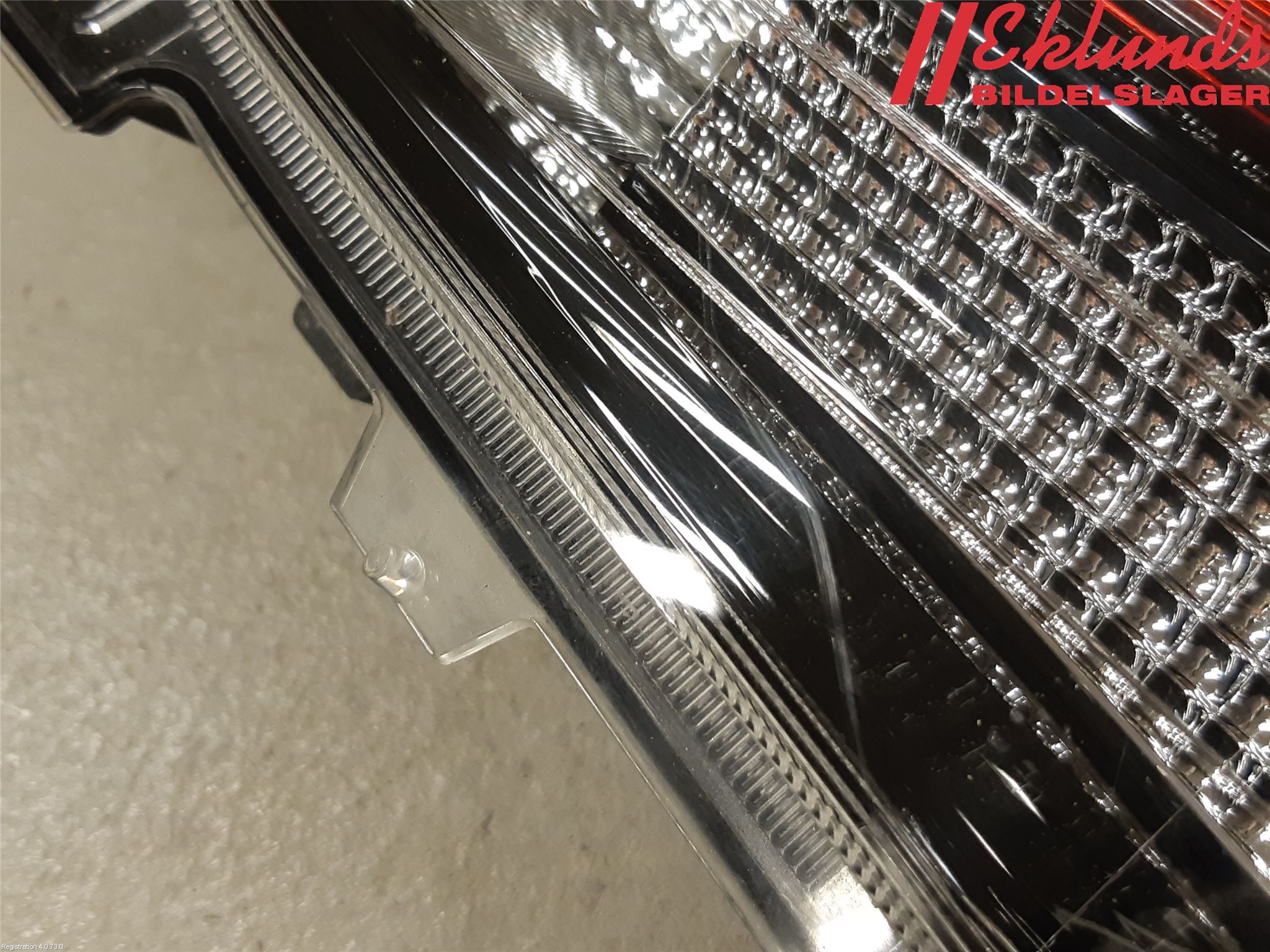 Toyota RAV4 19- Bakljus Lucka Hö