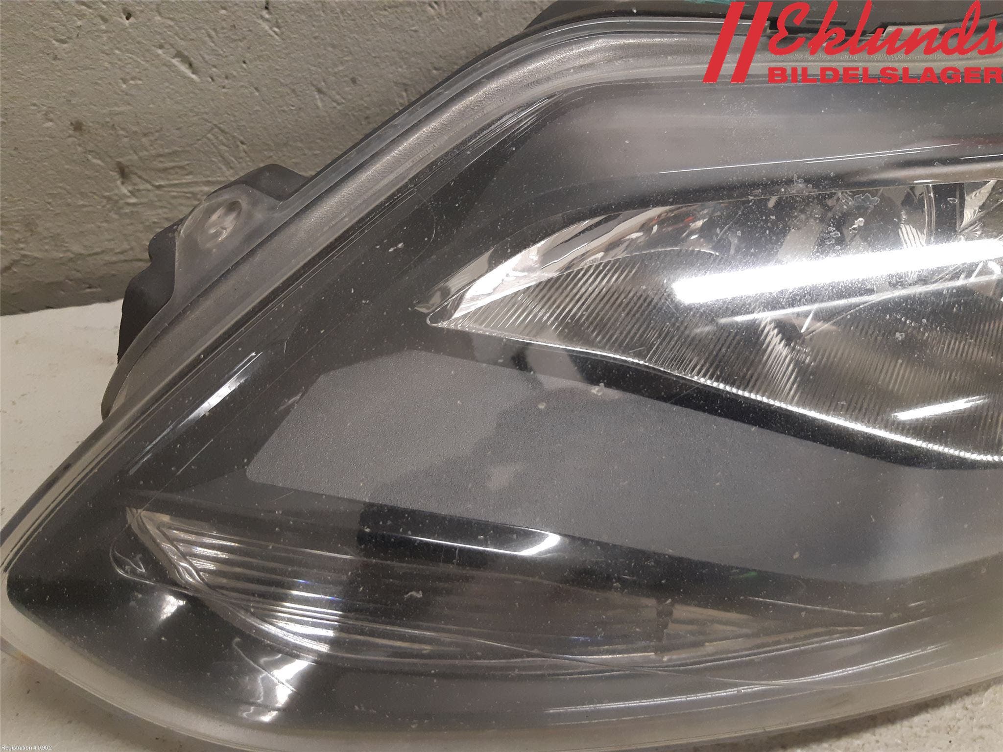 Ford FOCUS 11-14 Strålkastare Vänster