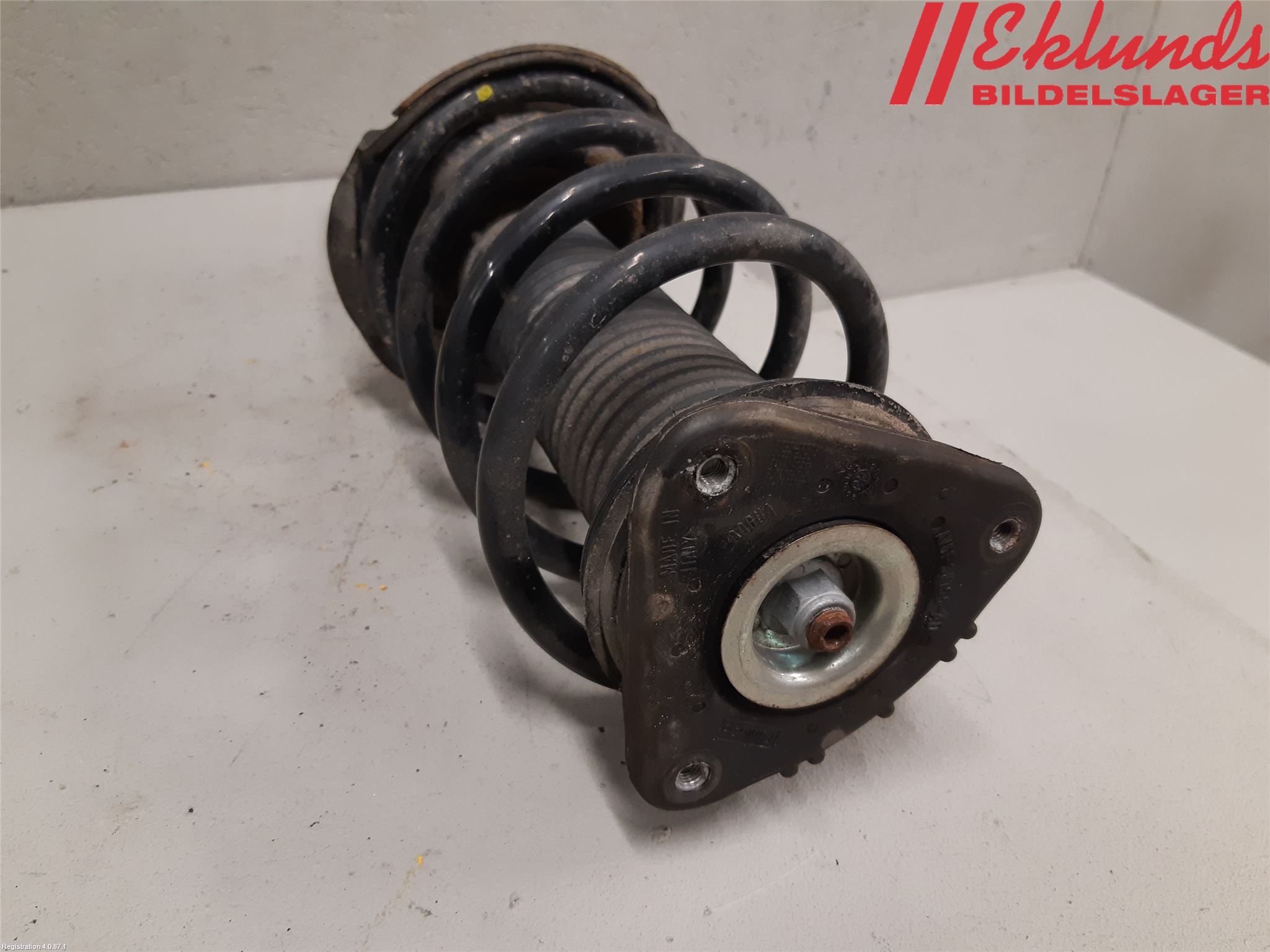 Ford FOCUS 11-14 Fjäderben Fram Vänster