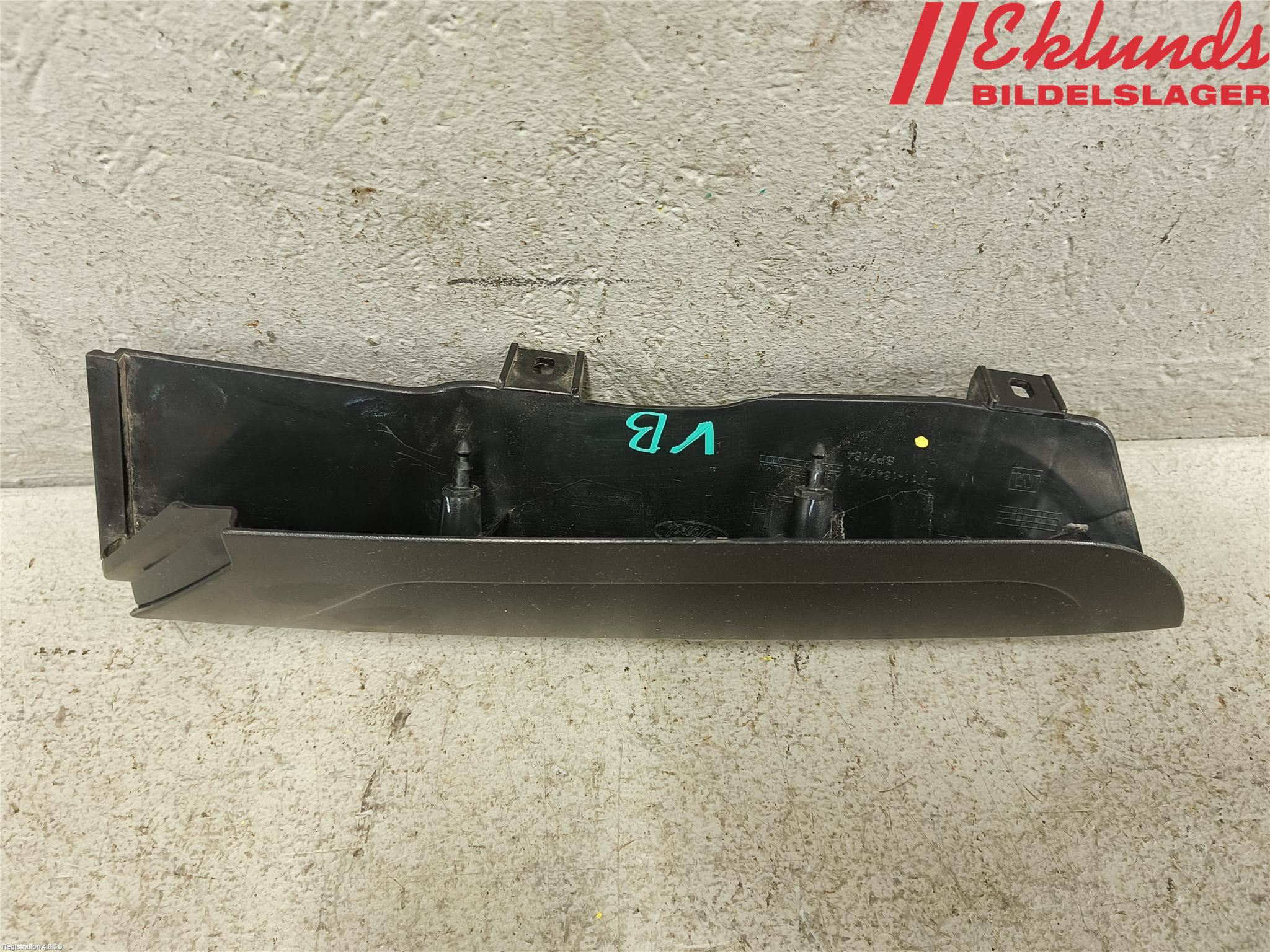 Ford TRANSIT/TOURNEO CONNECT 22- Bakljussarg