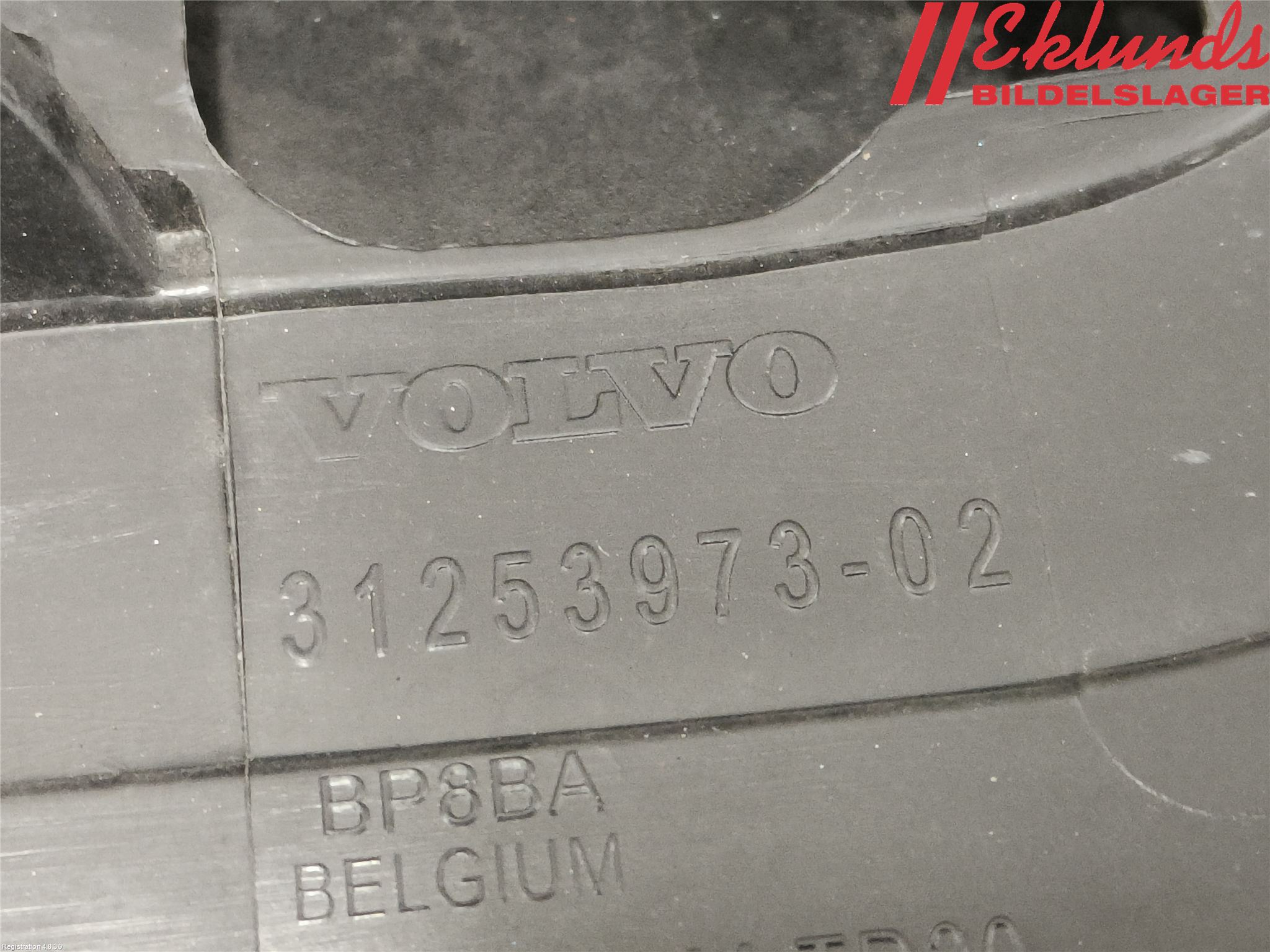 Volvo V40 CROSS COUNTRY 13-19 Spoiler Baklucka
