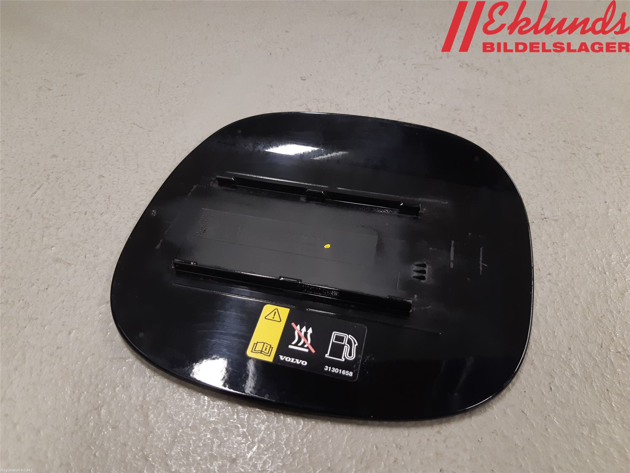 Volvo V60 11-13 Tanklucka