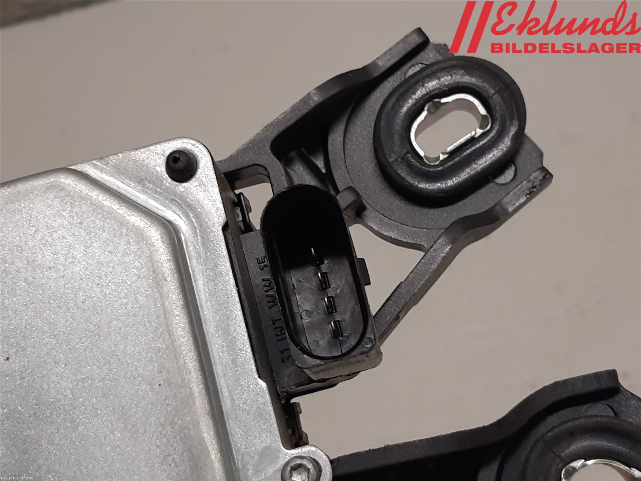 Volkswagen VW PASSAT 11-14 Torkarmotor Baklucka