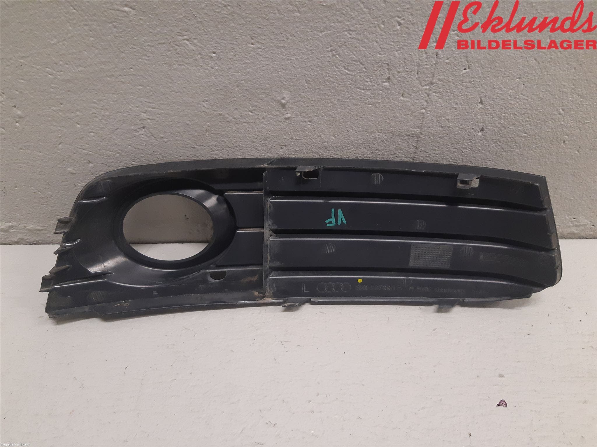 Audi A4/S4 08-11 Dimljussarg Fram