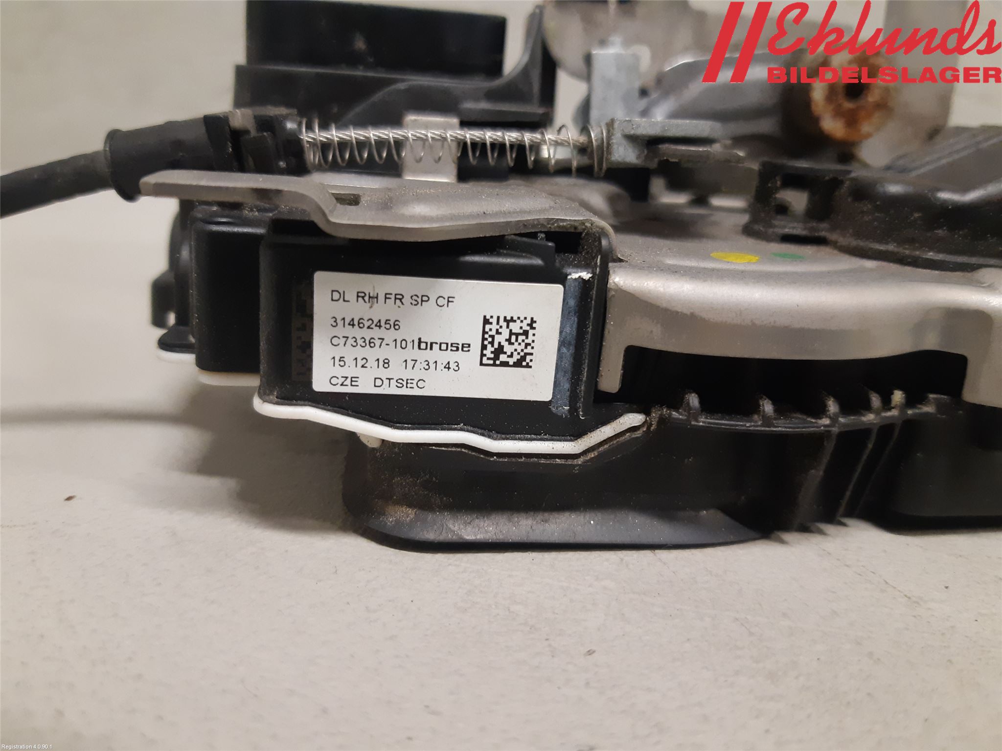 Volvo S60 19- Låskista-Dörrlås