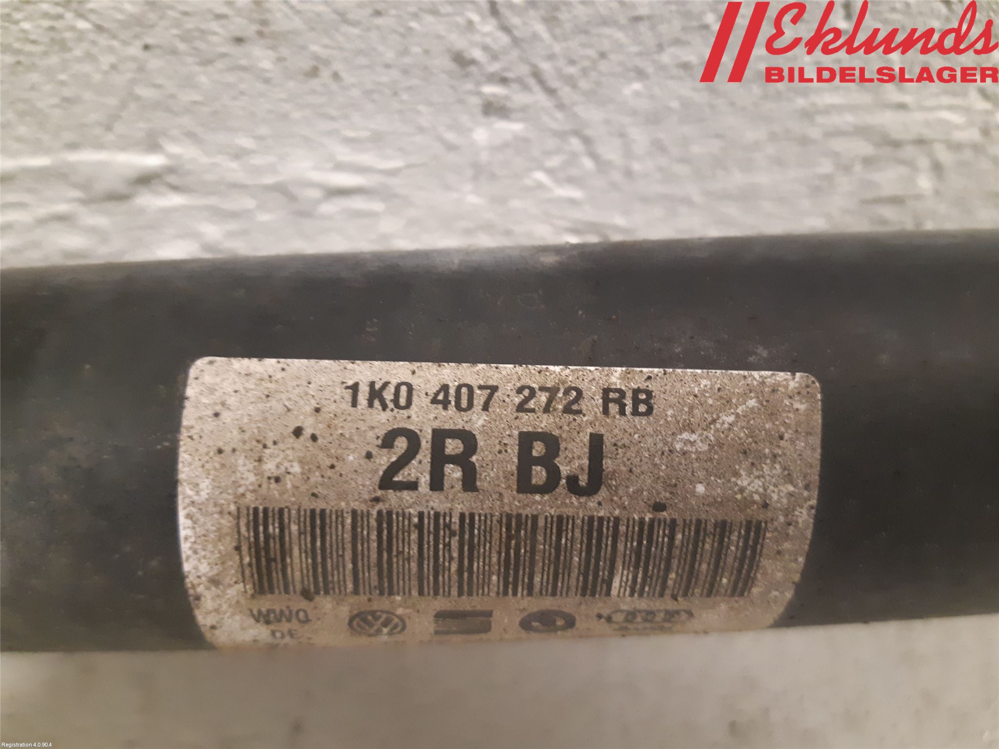 Volkswagen VW PASSAT 11-14 Drivaxel Fram Höger