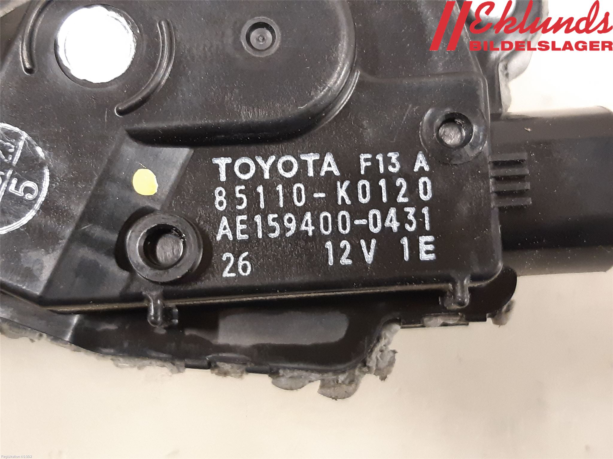 Toyota YARIS XP21 20- Torkarmotor Vindruta
