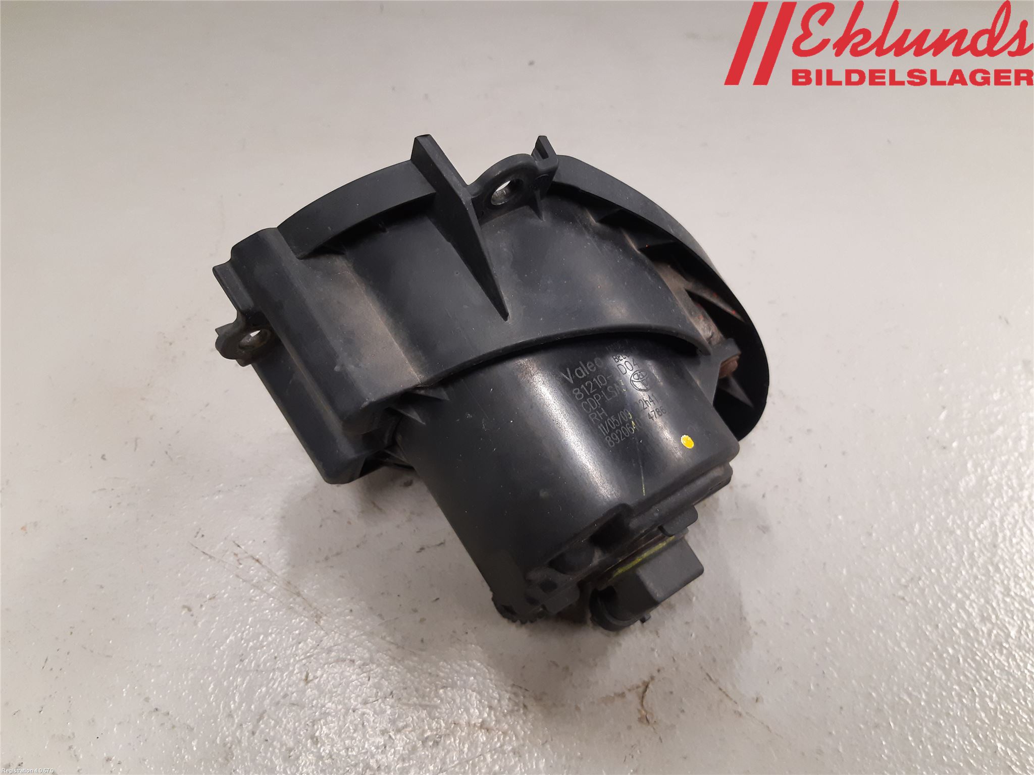 Toyota AVENSIS 09-15 Dimljus-Varselljus Fram