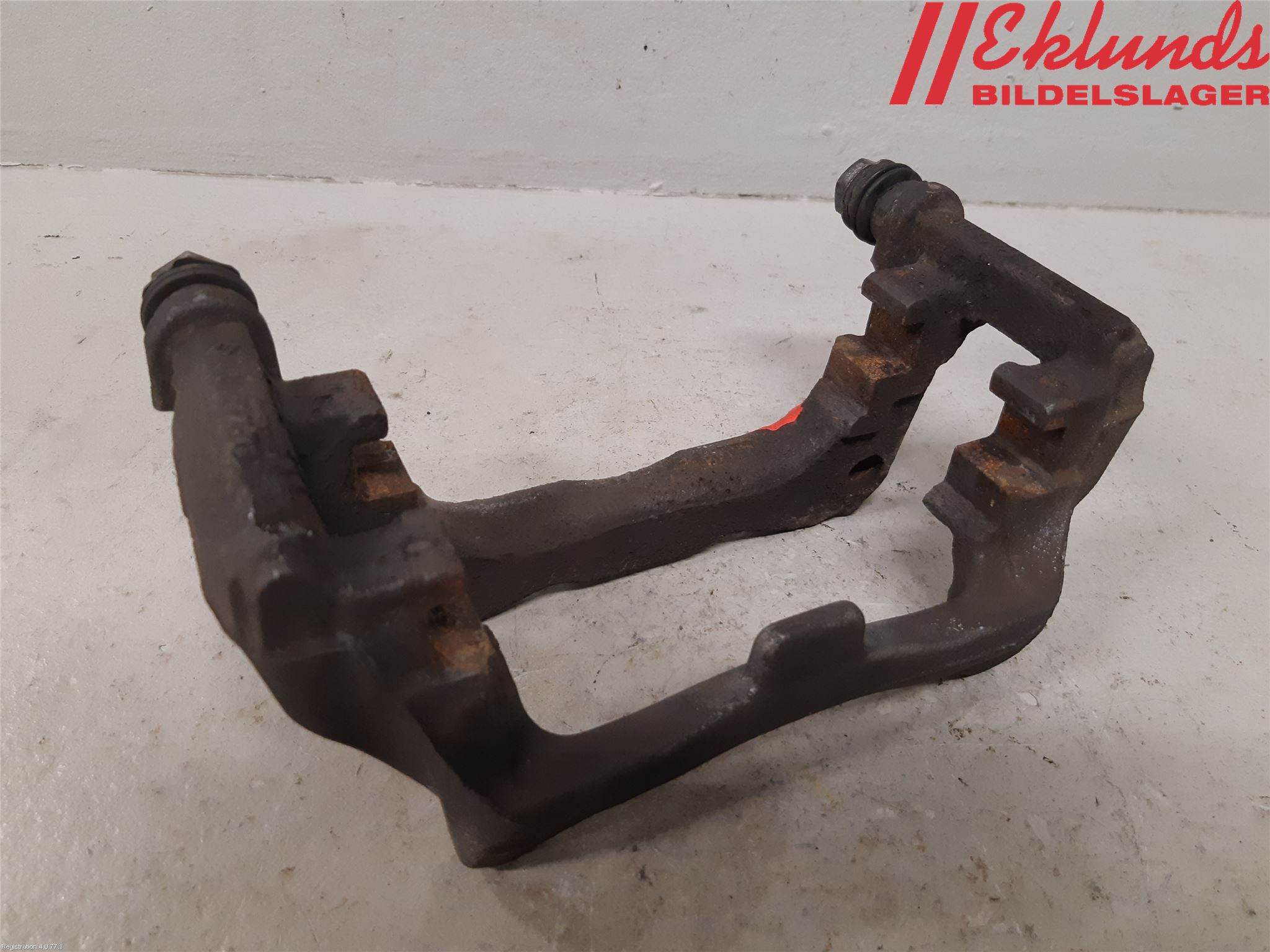 Mercedes-Benz MB C-KLASS (W205) 14-21 Bromsokshållare