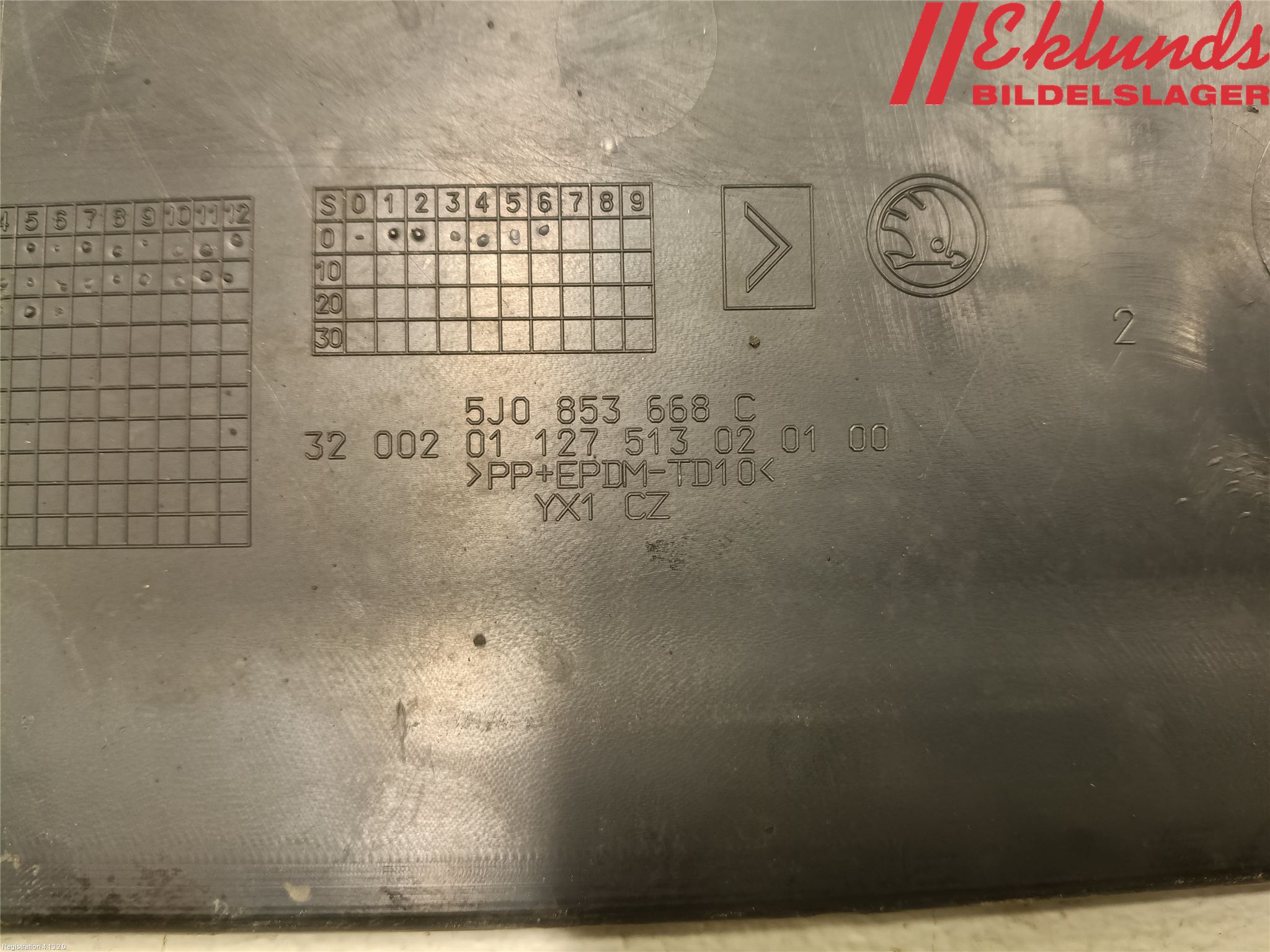 Skoda FABIA 07-14 Grill Komp