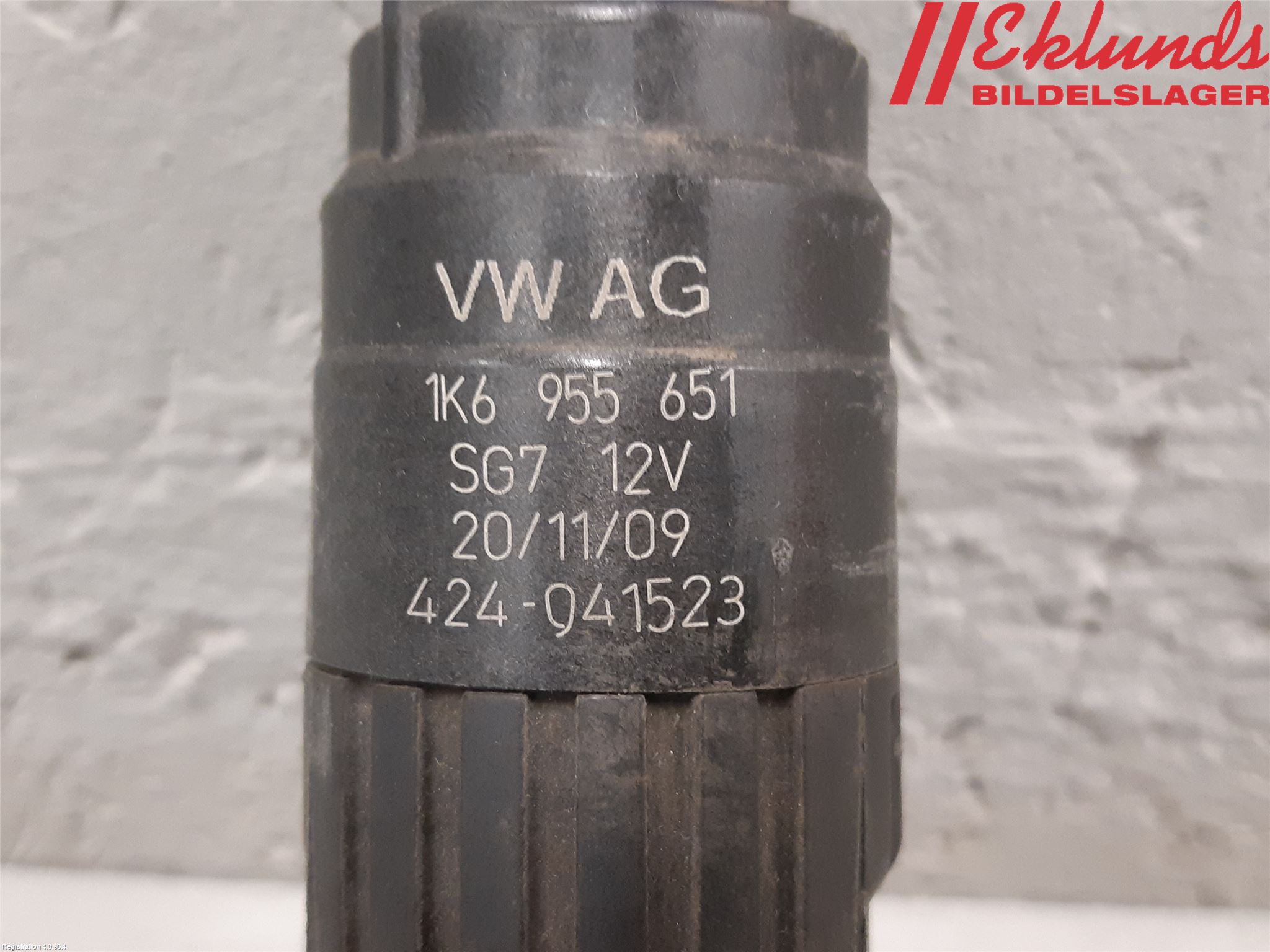 Volkswagen VW POLO 10-17 Spolarpump Vindruta