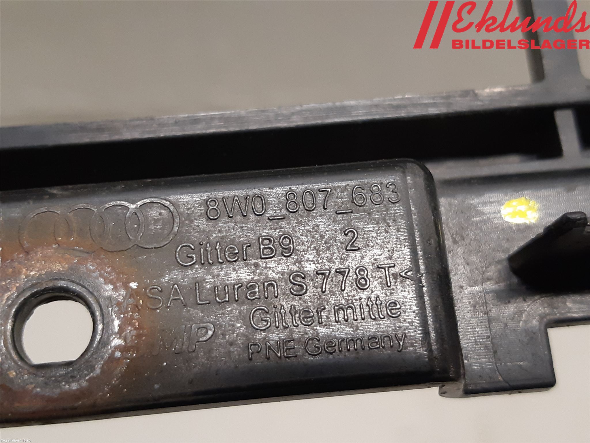Audi A4/S4 B9 16-19 Stöt Utfyllnad-List-Grill