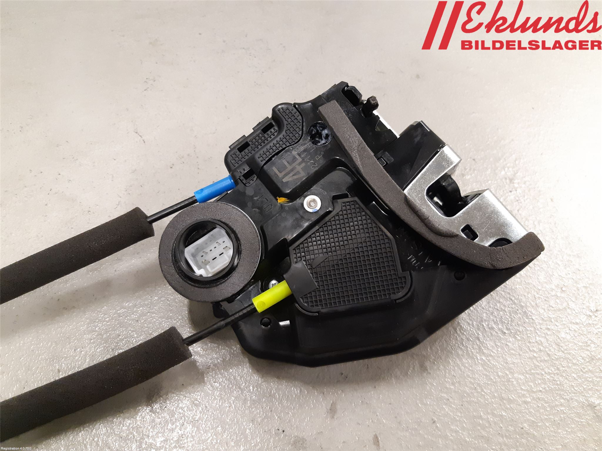 Toyota COROLLA 19- Låskista-Dörrlås