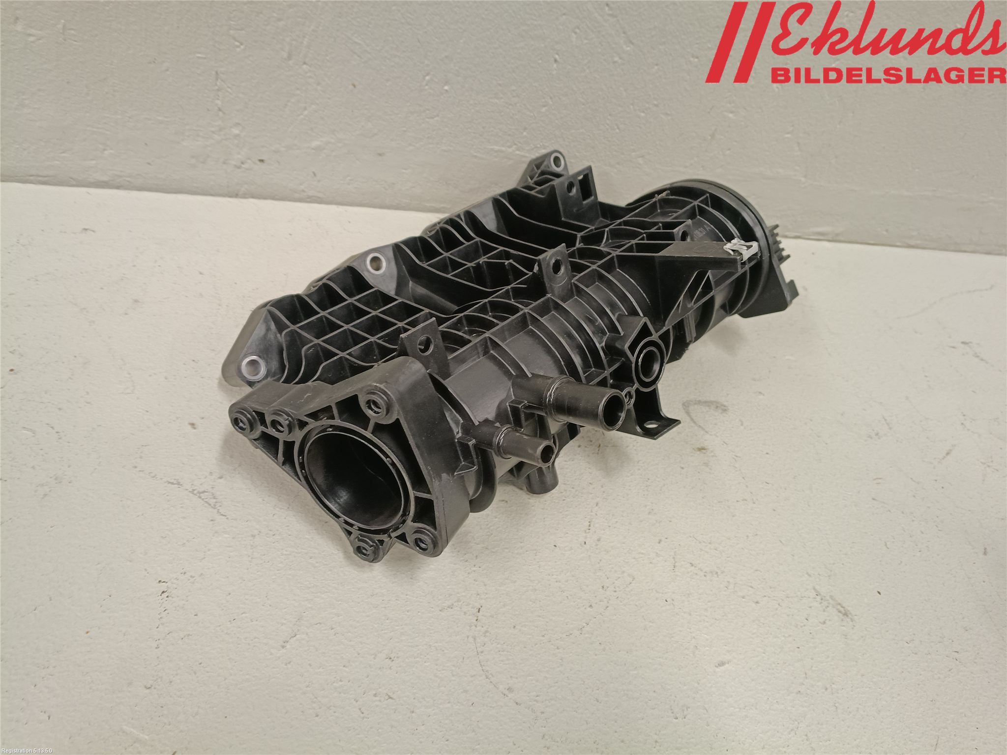 Ford FOCUS 19- Grenrör Insug