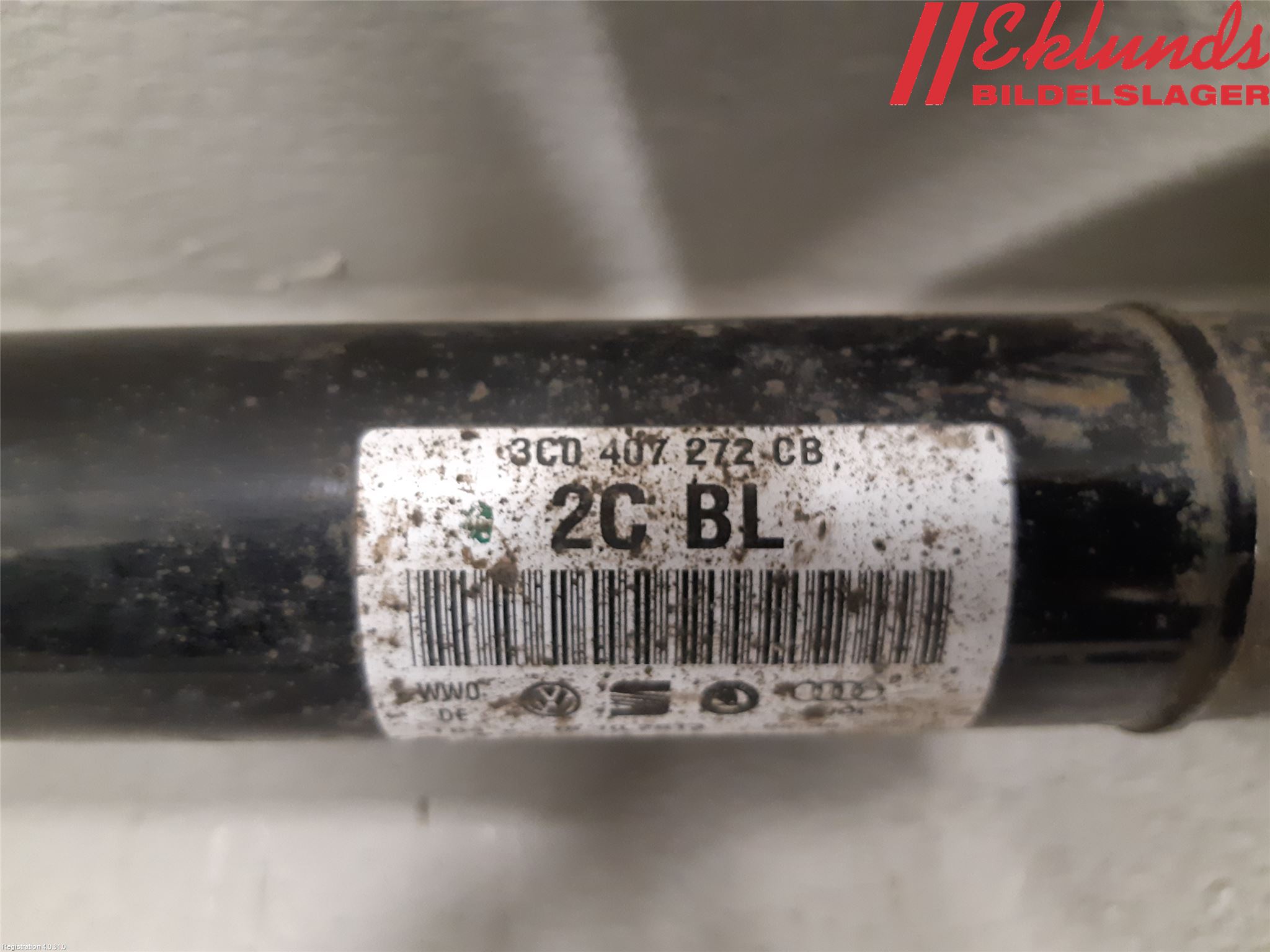 Volkswagen VW PASSAT 11-14 Drivaxel Fram Höger