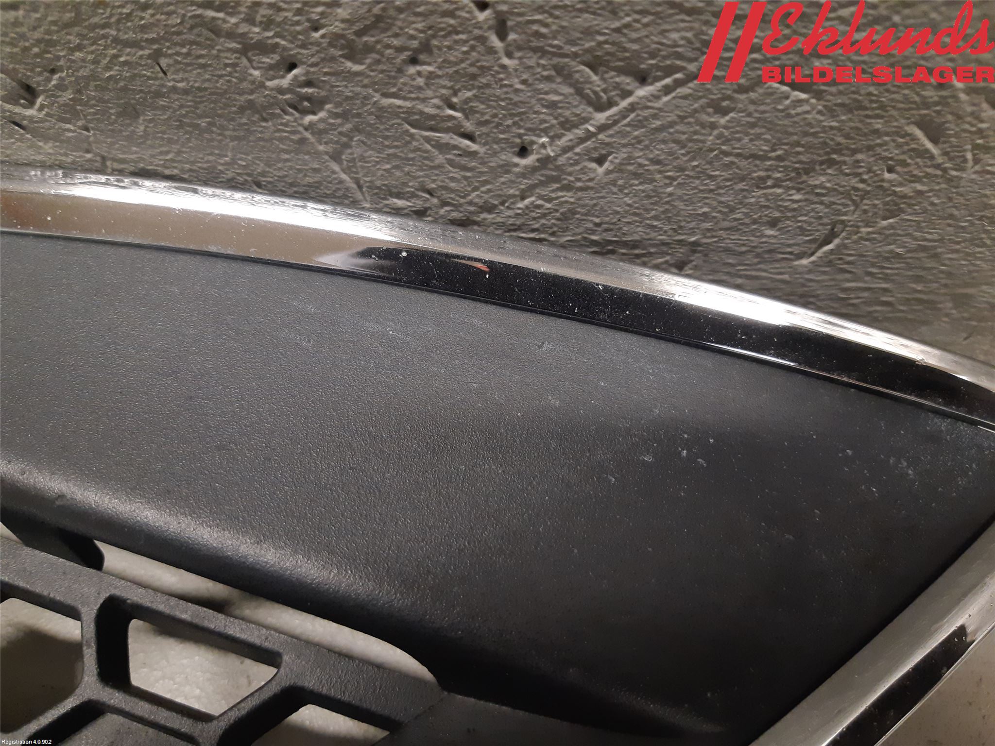 Volvo V60 11-13 Stöt Utfyllnad-List-Grill