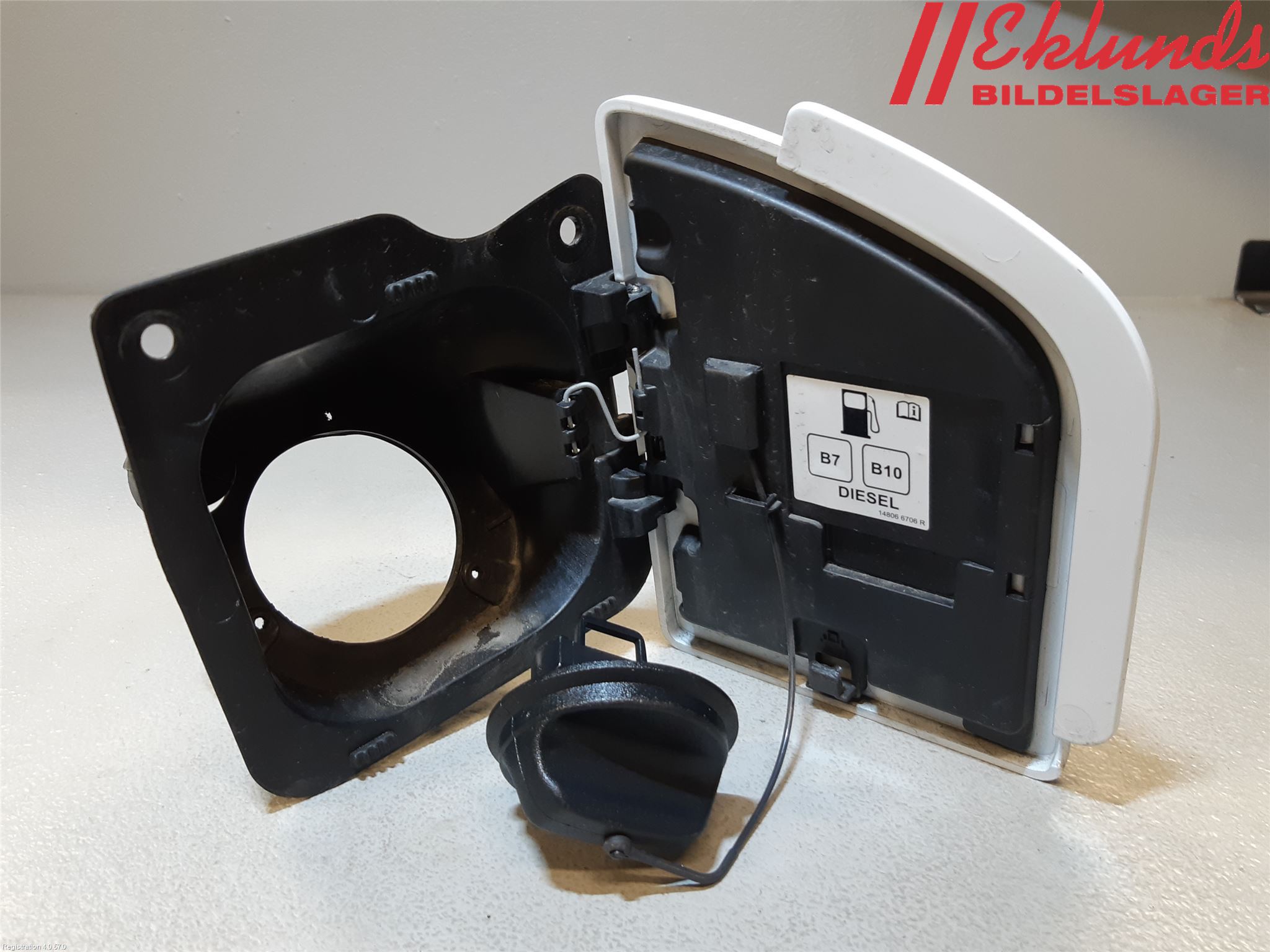 Opel MOVANO B 10-22 Tanklucka