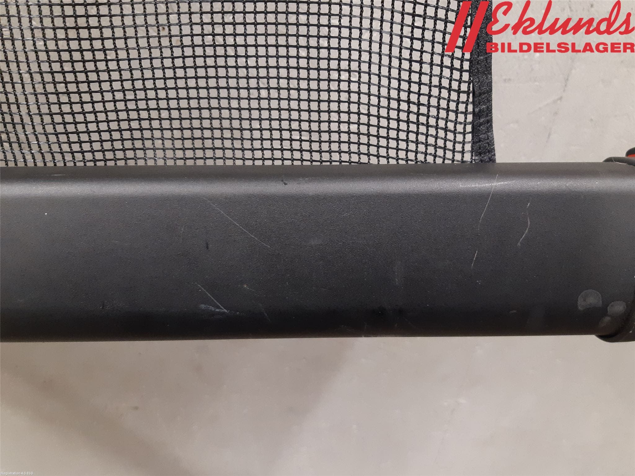 Toyota AVENSIS 16-18 Lastförskjutningsskydd-Galler