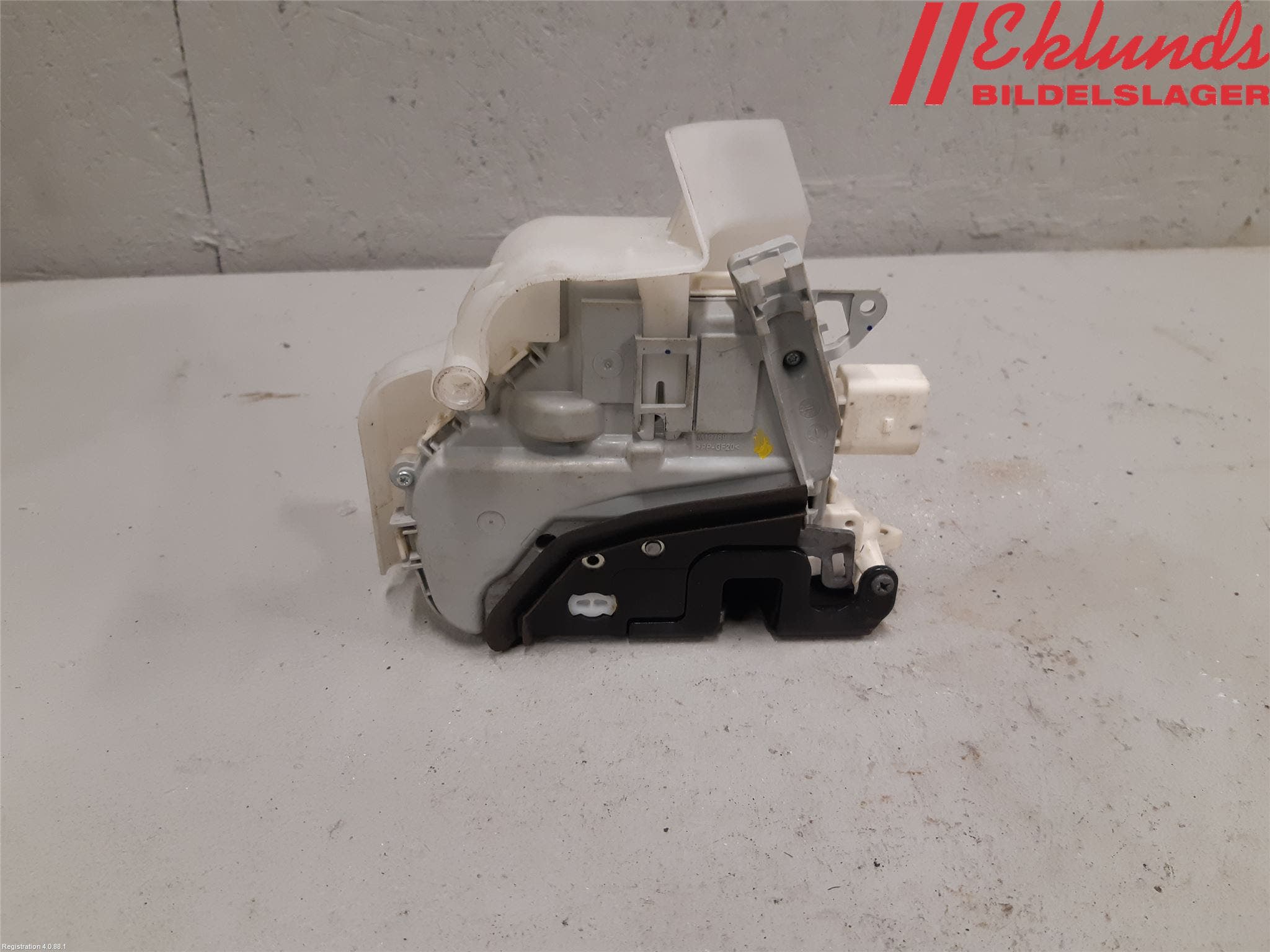 Audi A6/S6 4G 11-18 Låskista-Dörrlås