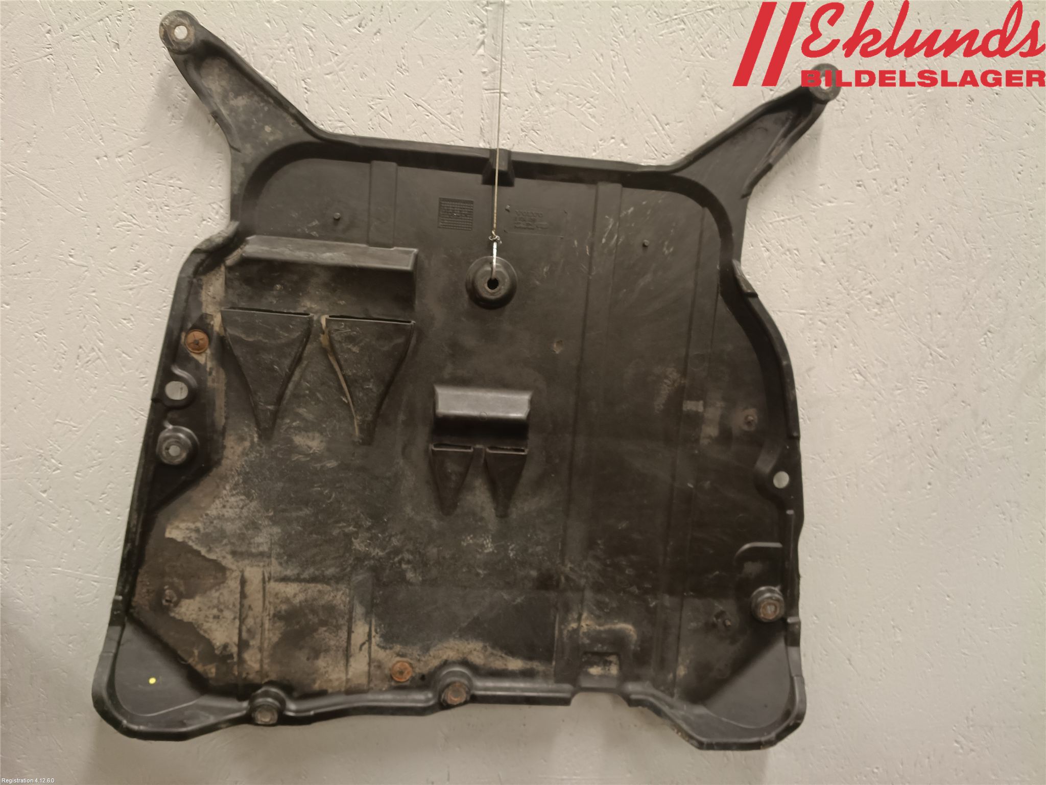 Volvo XC70 05-07 Hasplåt Plåt-Plast