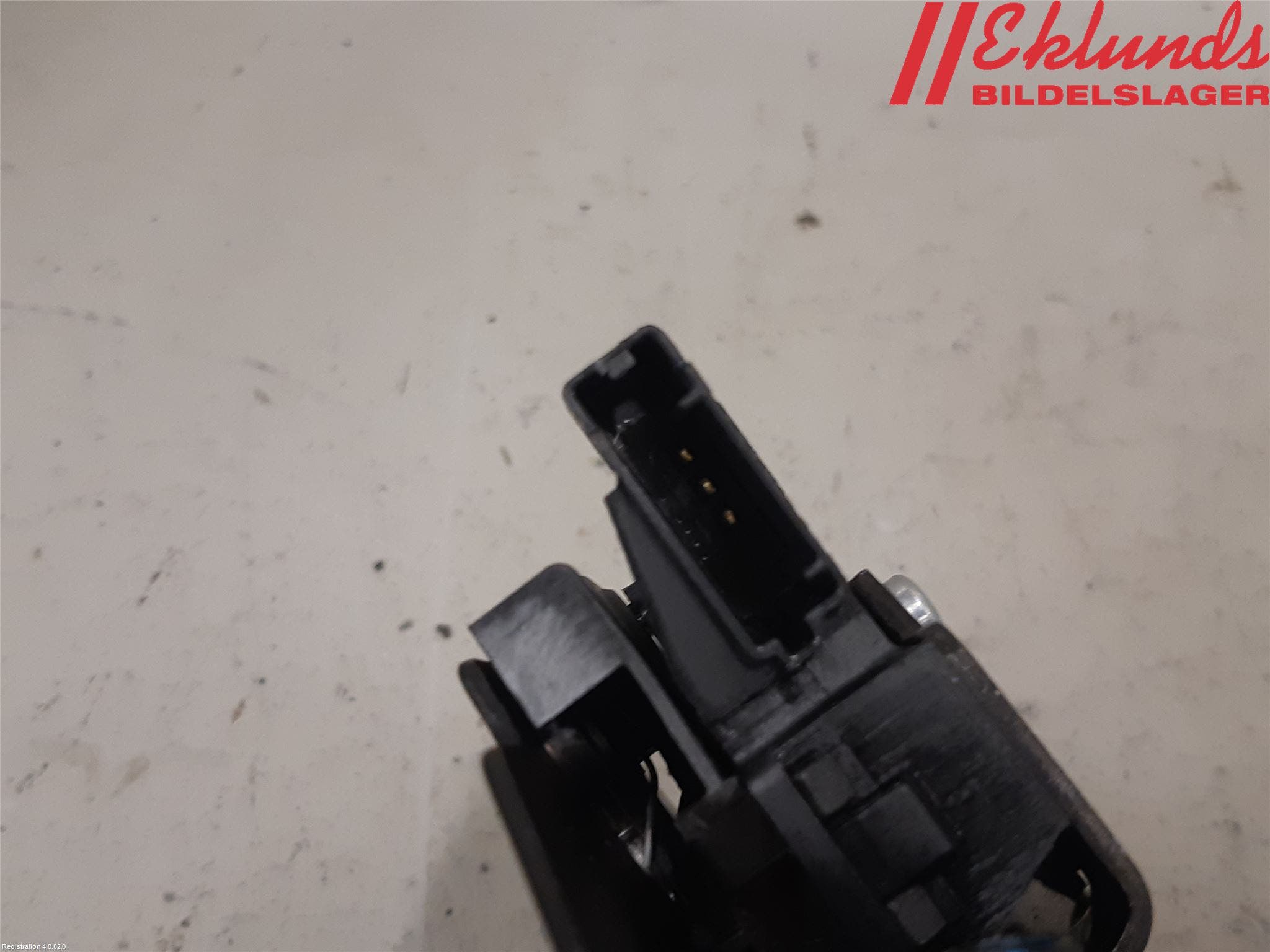 Opel ASTRA K 16-22 Låskista Baklucka